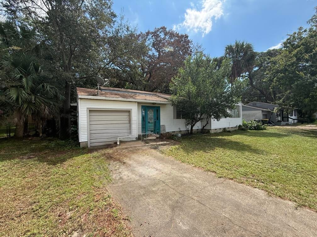 215 NE Highway Avenue