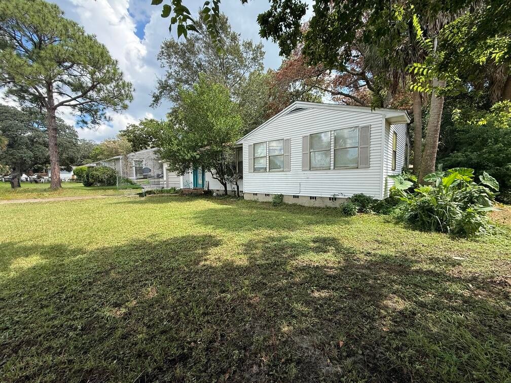 215 NE Highway Avenue