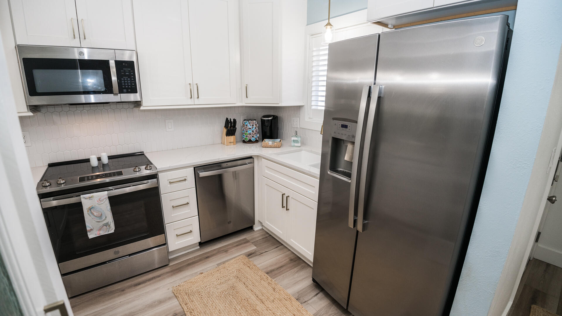 PORTSIDE CONDO - Residential