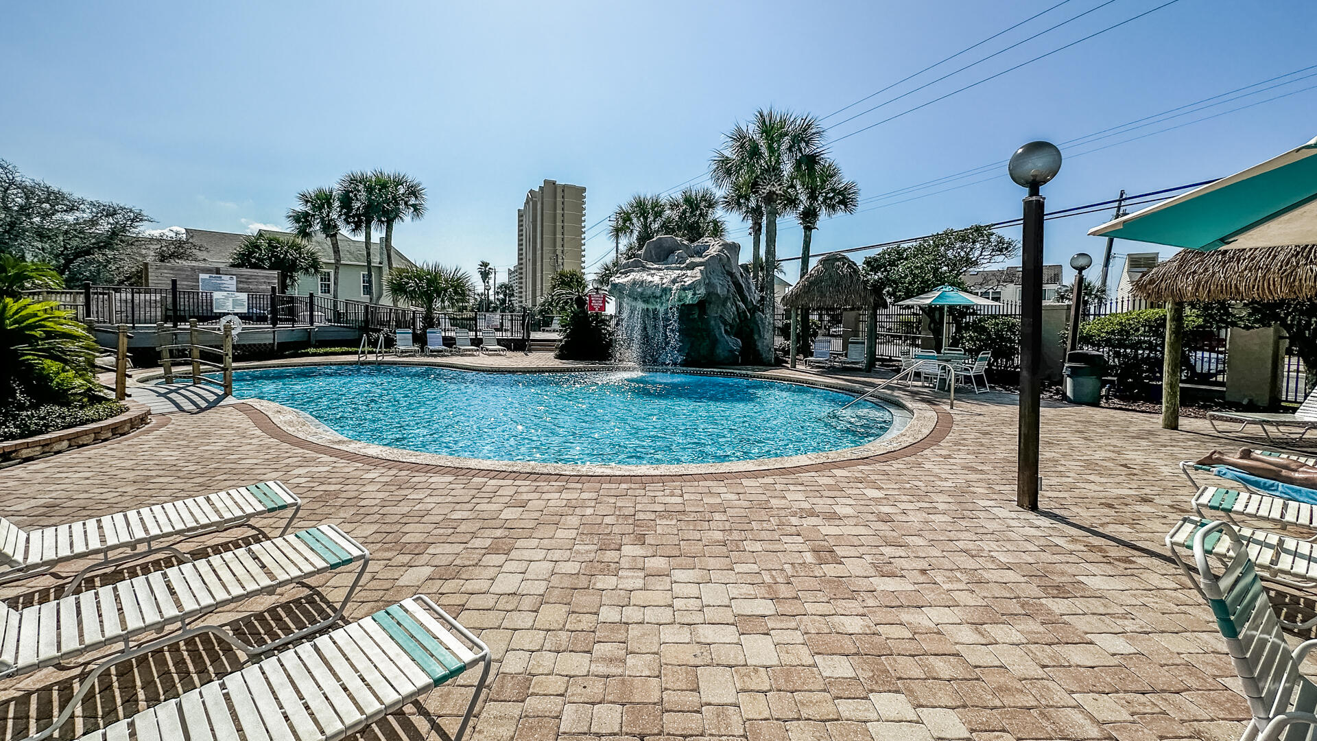 PORTSIDE CONDO - Residential