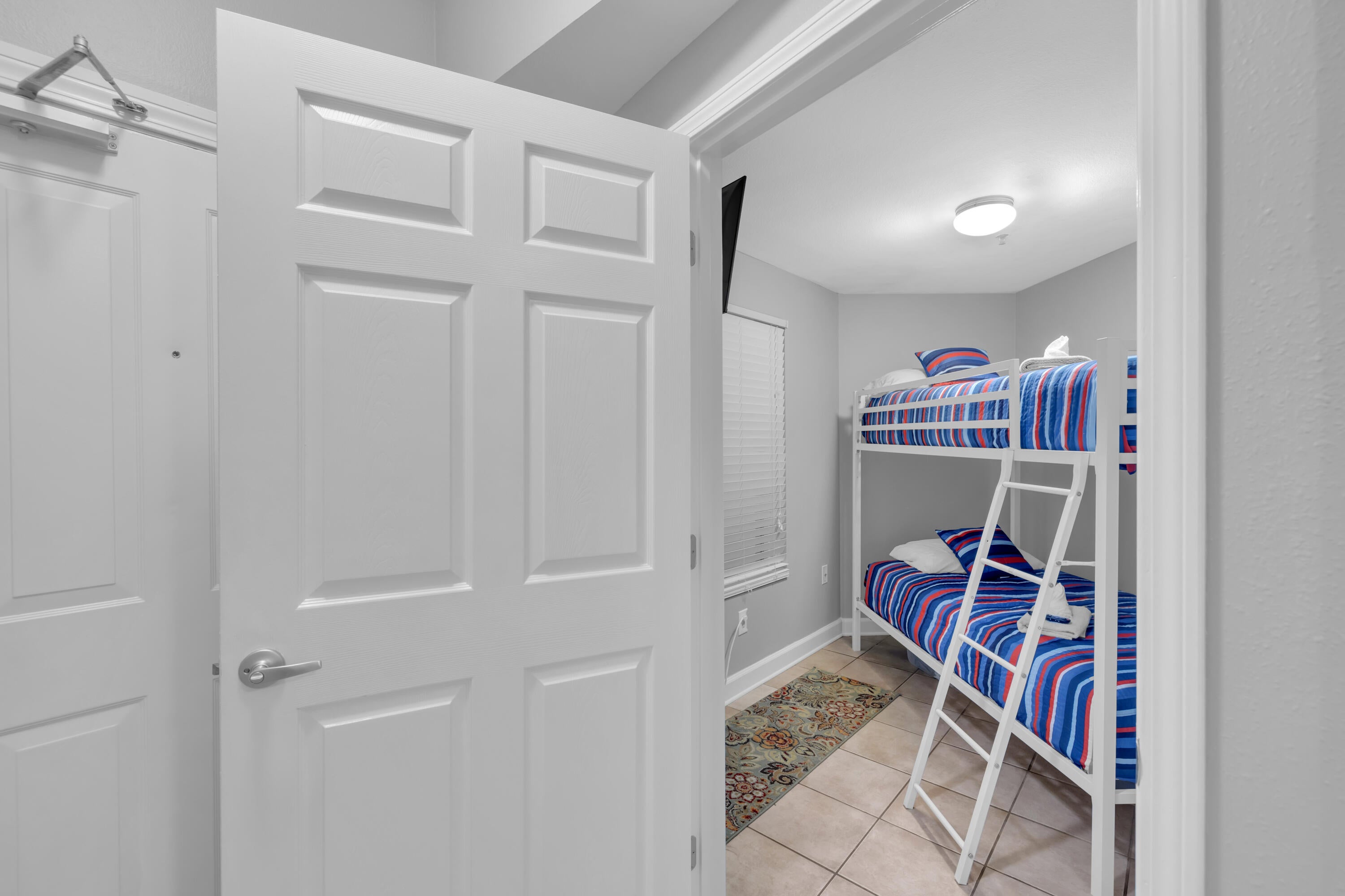 9900 S Thomas Drive UNIT 1010