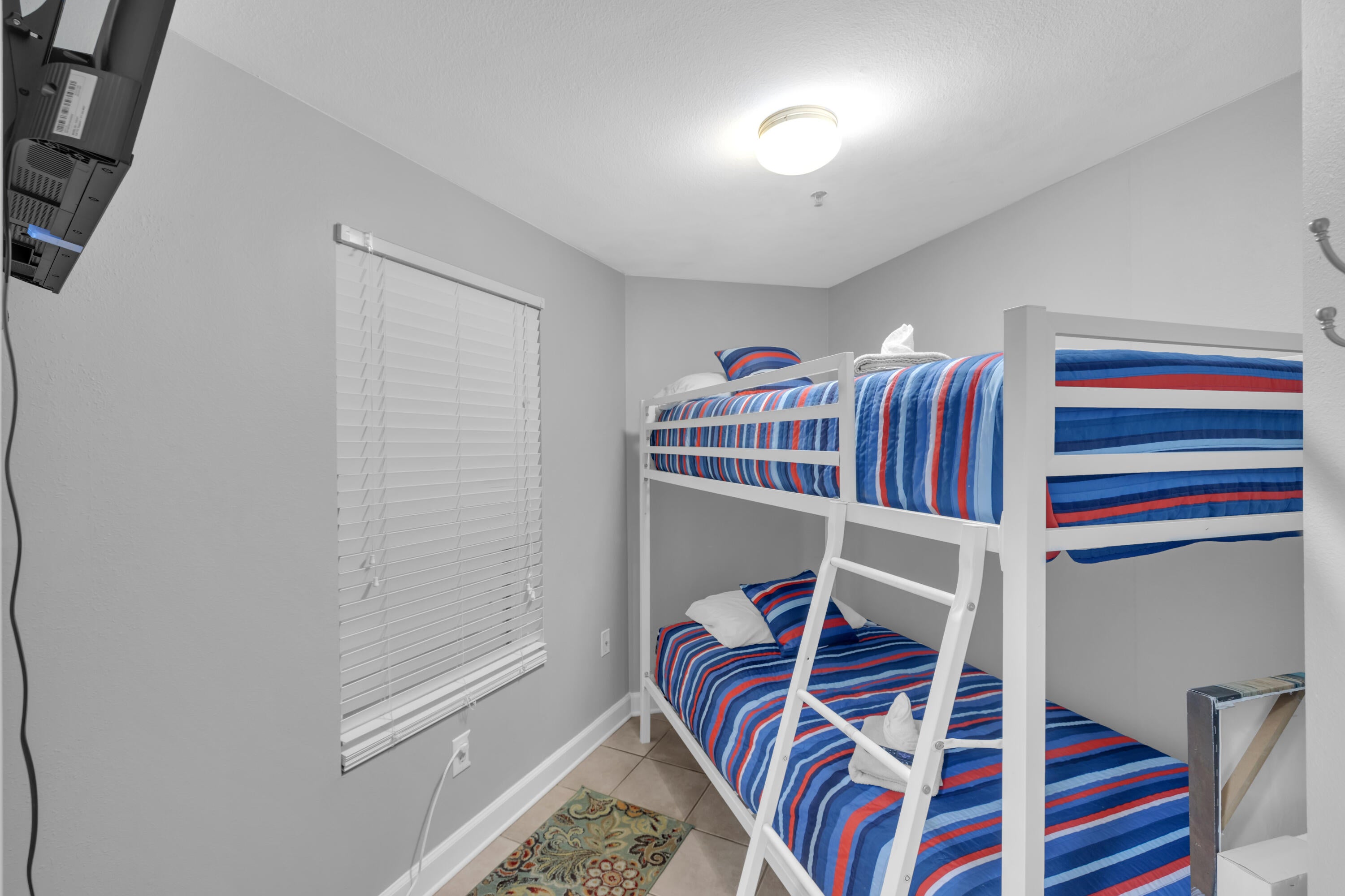 9900 S Thomas Drive UNIT 1010