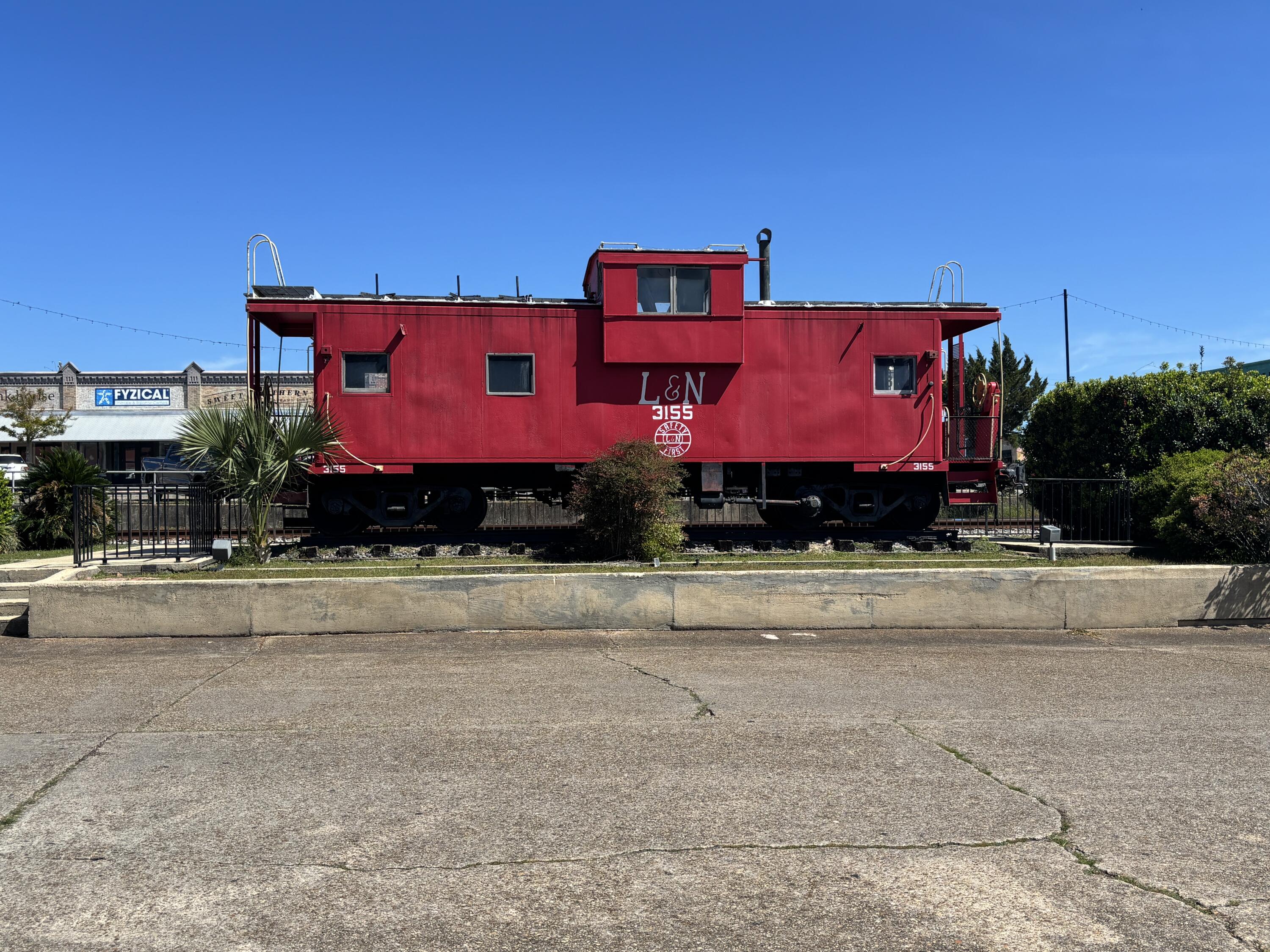 TOWN OF DEFUNIAK SPRINGS - Land