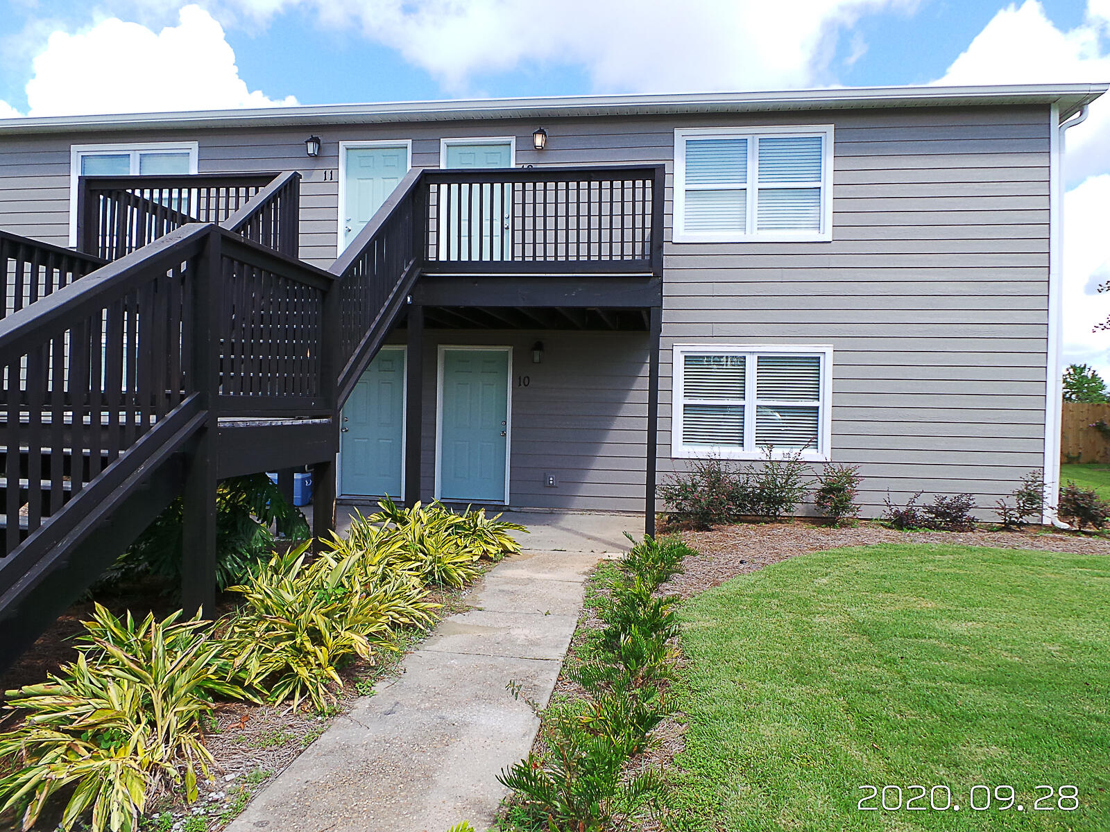 Berthe Avenue Apartments - Residential Lease