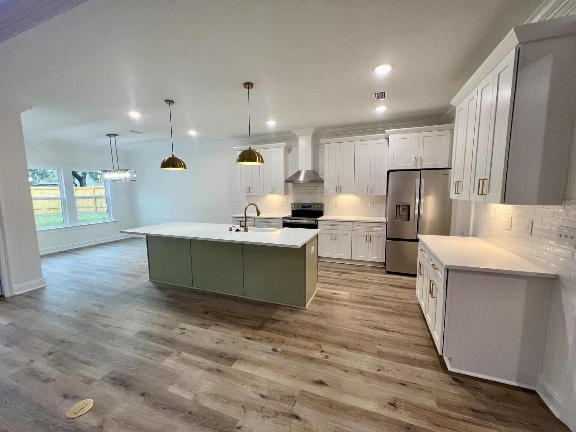 VILLA TASSO TOWN OF - Residential