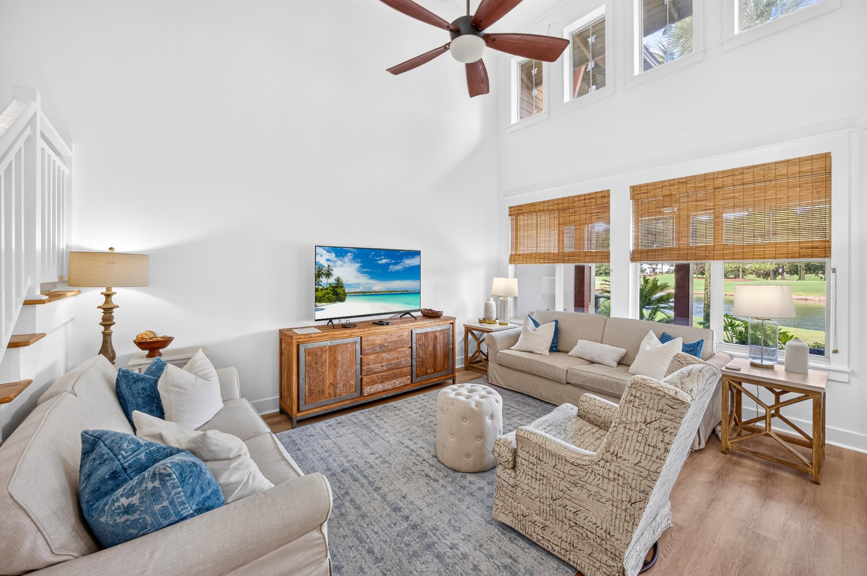 8593 Magnolia Bay Lane