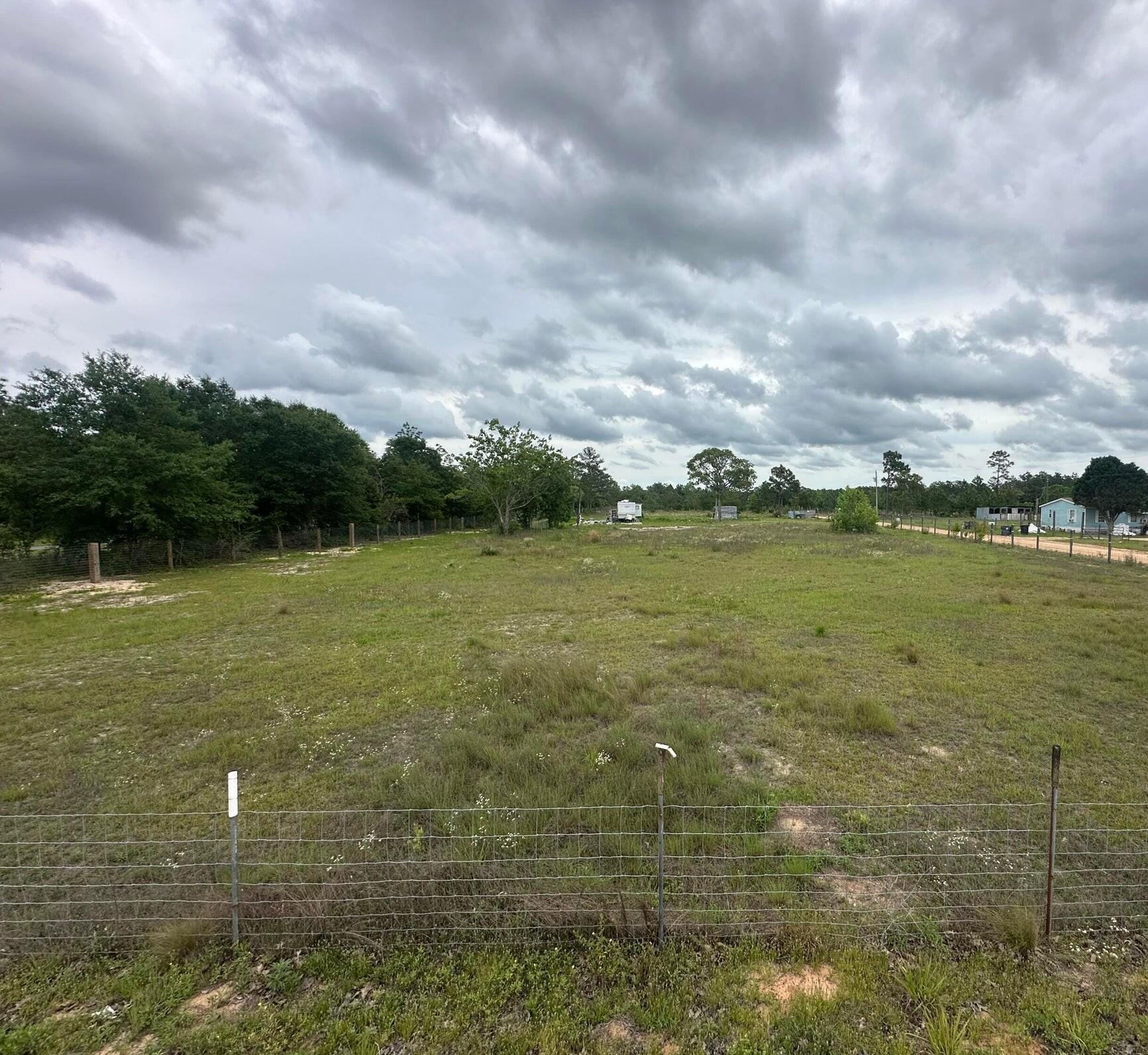 NO RECORDED SUBDIVISION - Land