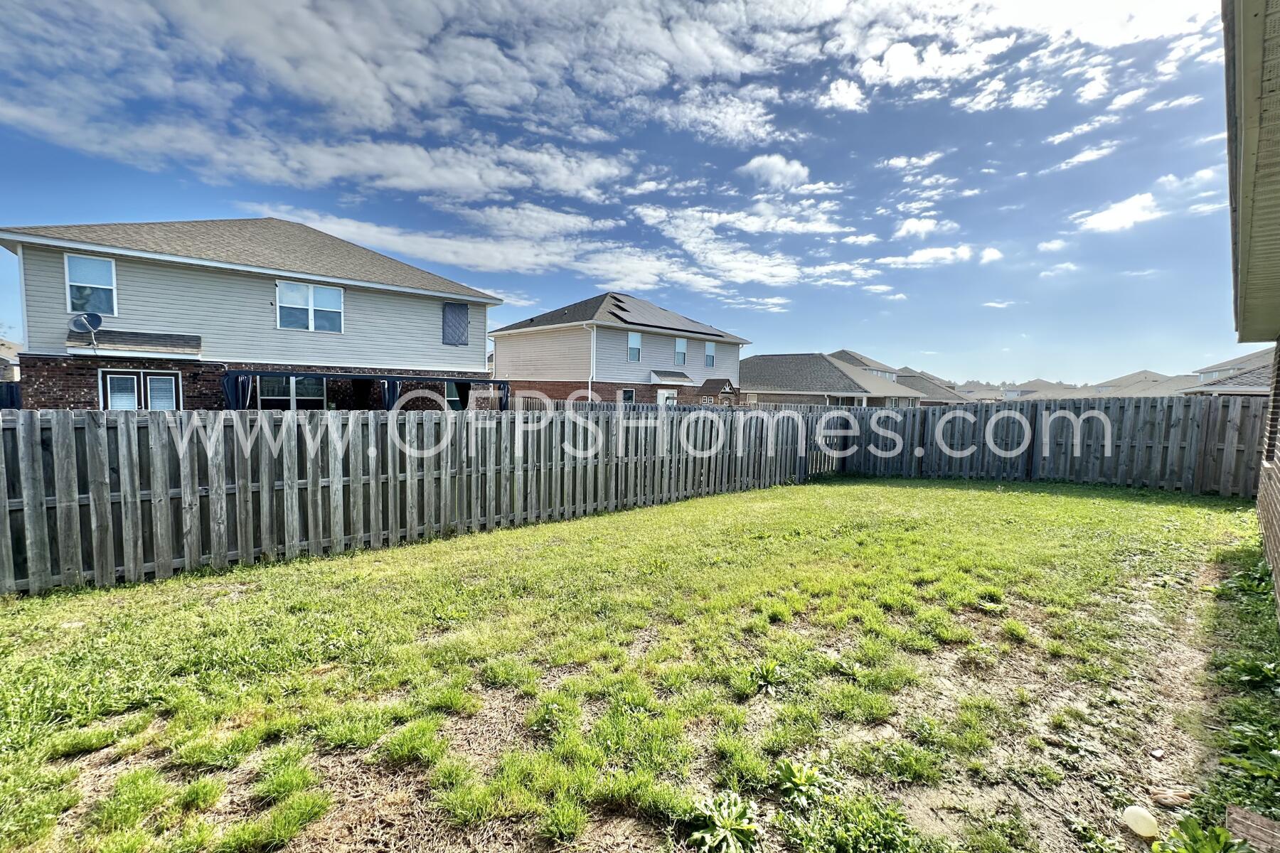 Redstone Commons - Residential Lease