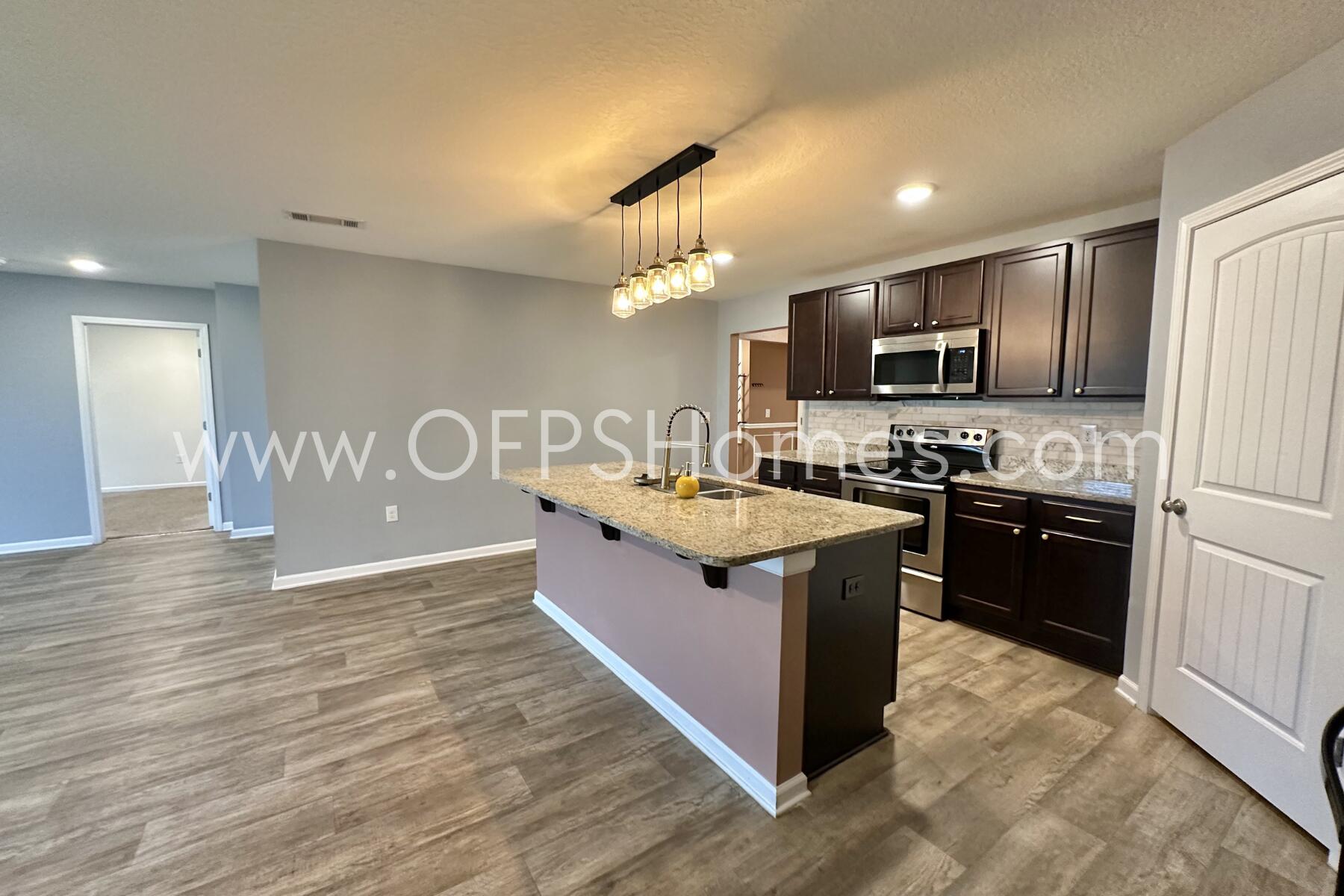 Redstone Commons - Residential Lease