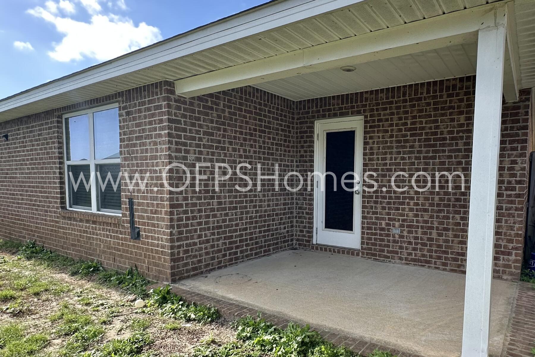 Redstone Commons - Residential Lease