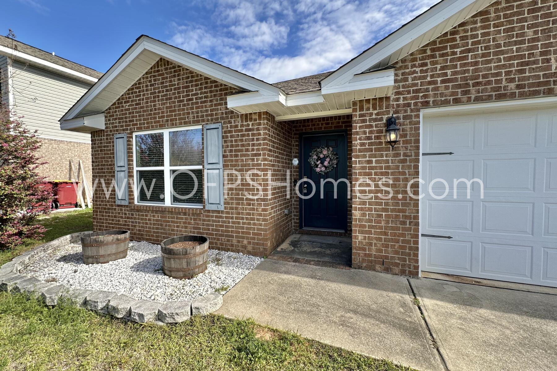 Redstone Commons - Residential Lease