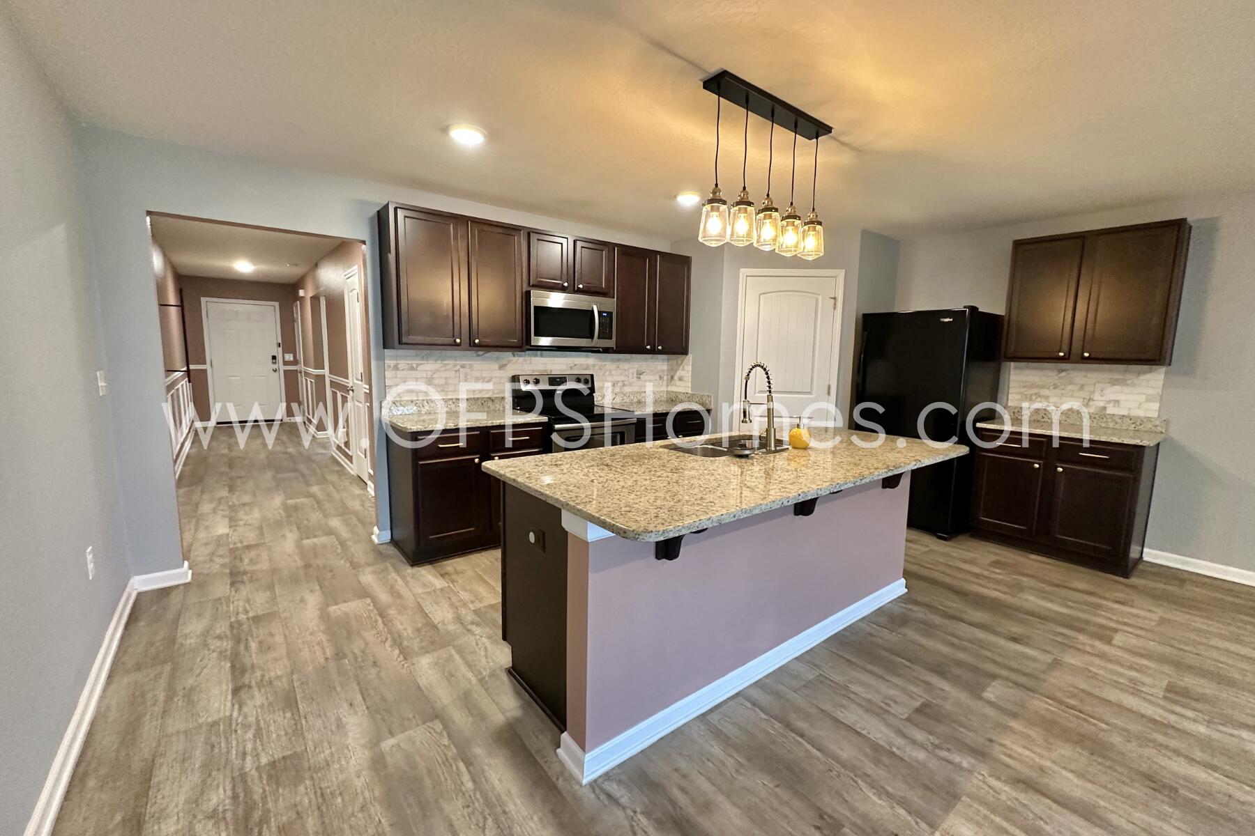 Redstone Commons - Residential Lease