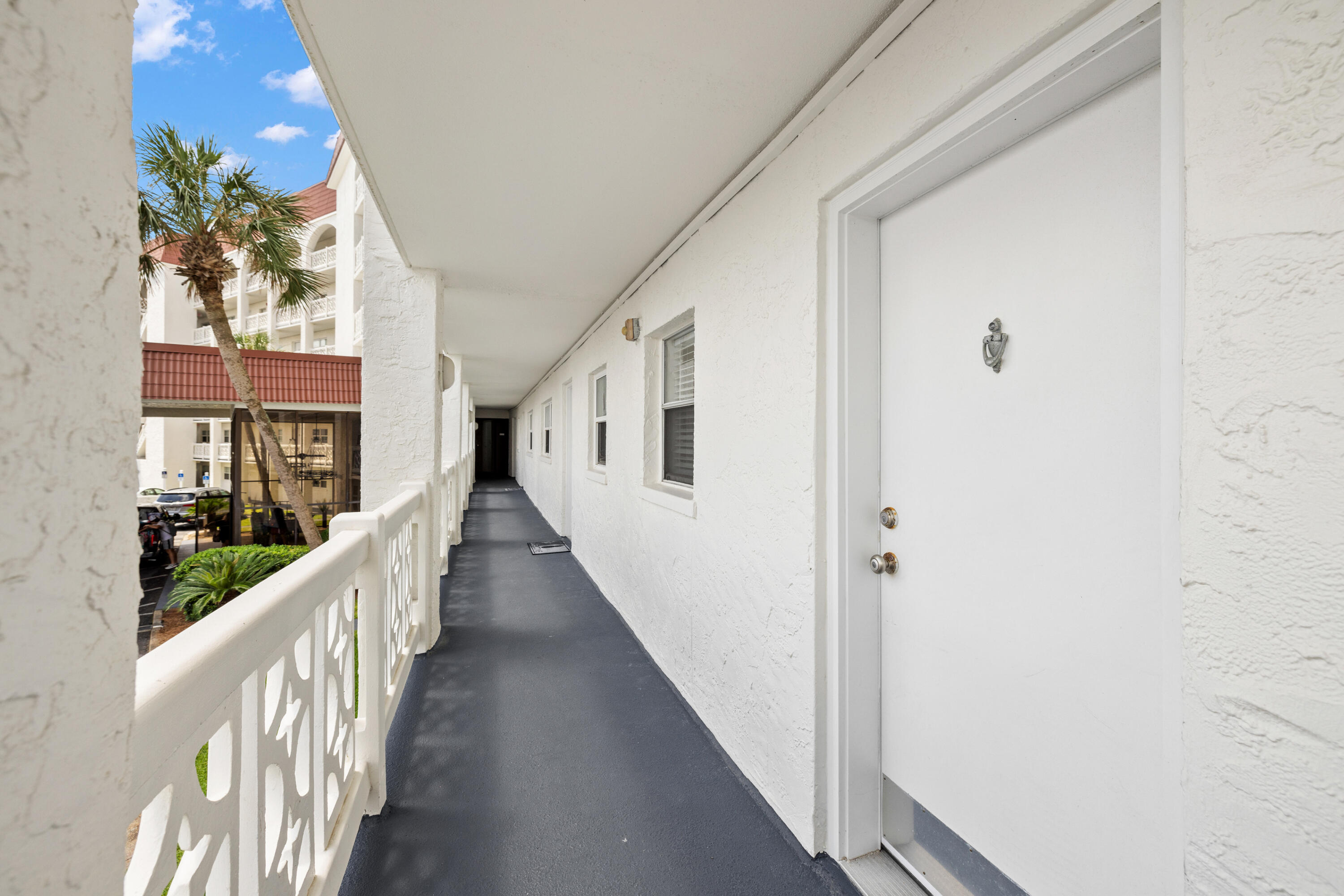 EL MATADOR CONDO - Residential Lease