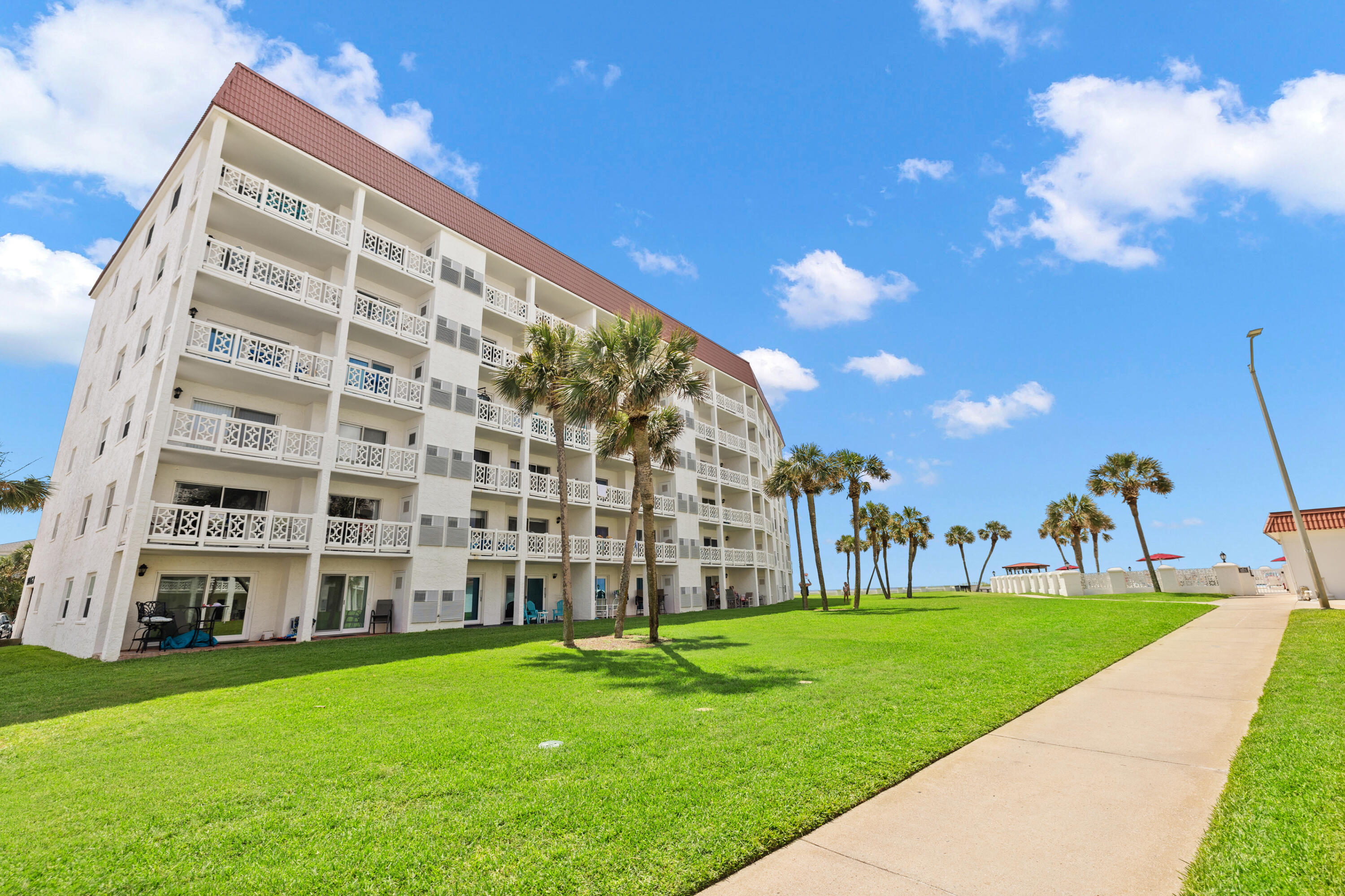 EL MATADOR CONDO - Residential Lease