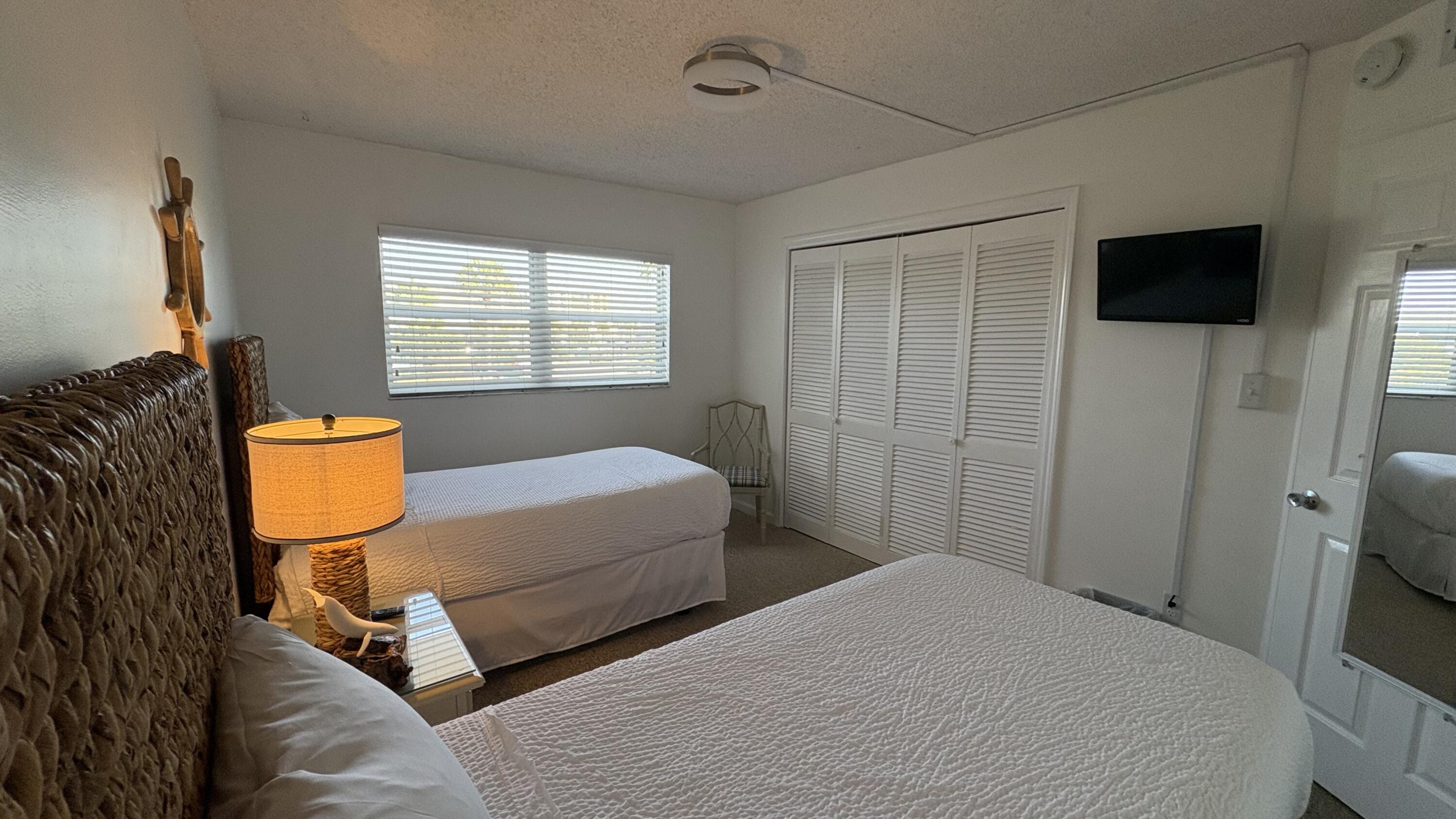 EL MATADOR CONDO - Residential Lease