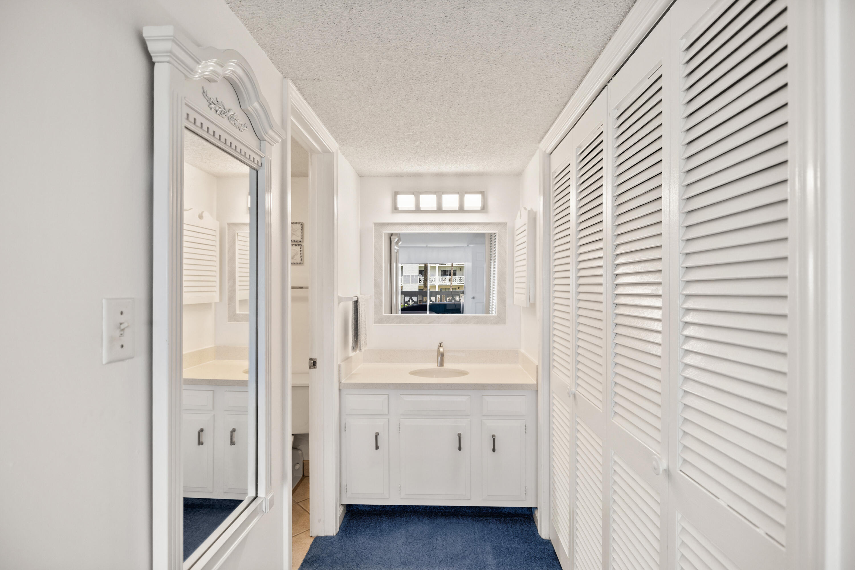 EL MATADOR CONDO - Residential Lease