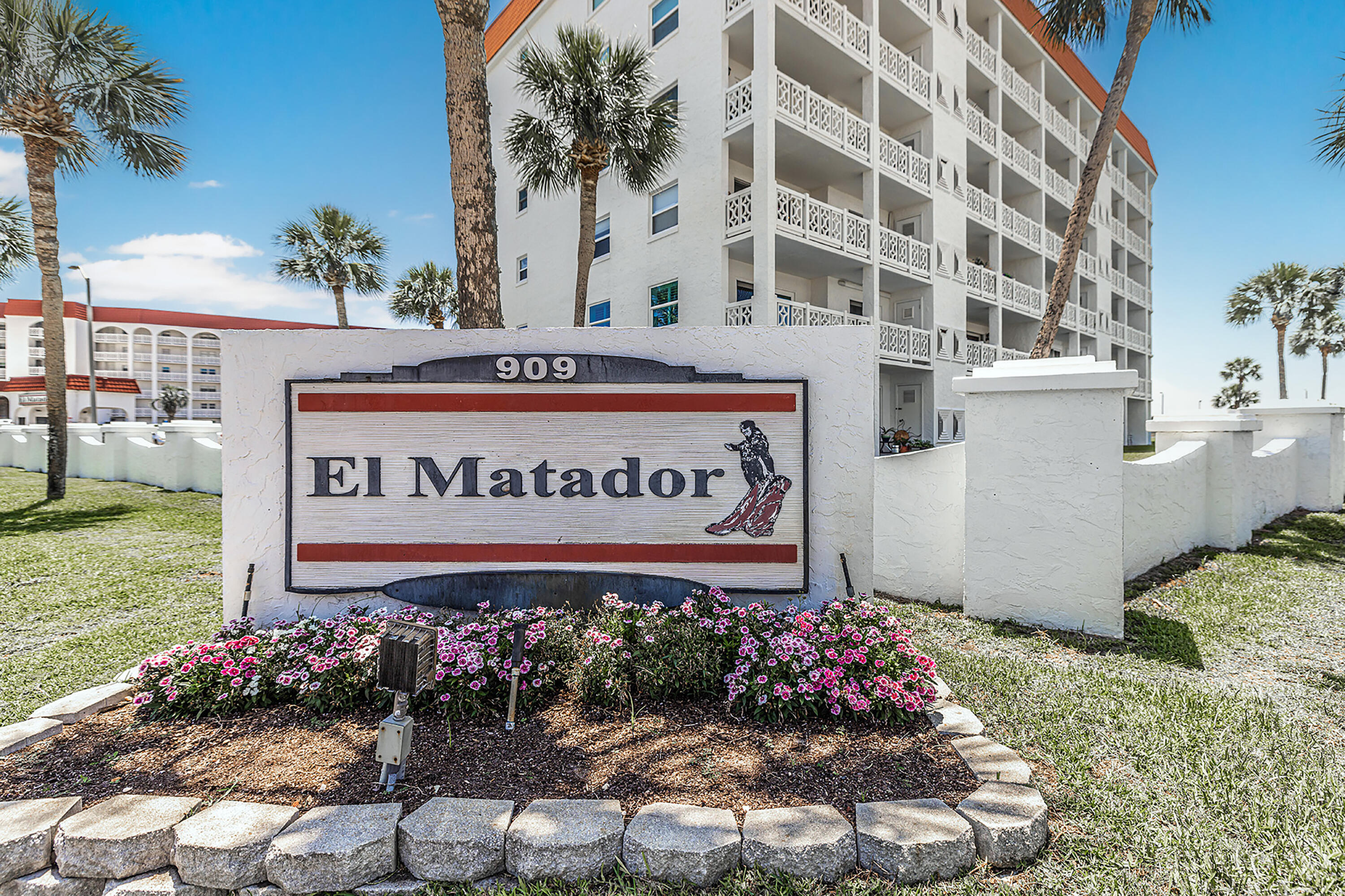 EL MATADOR CONDO - Residential Lease