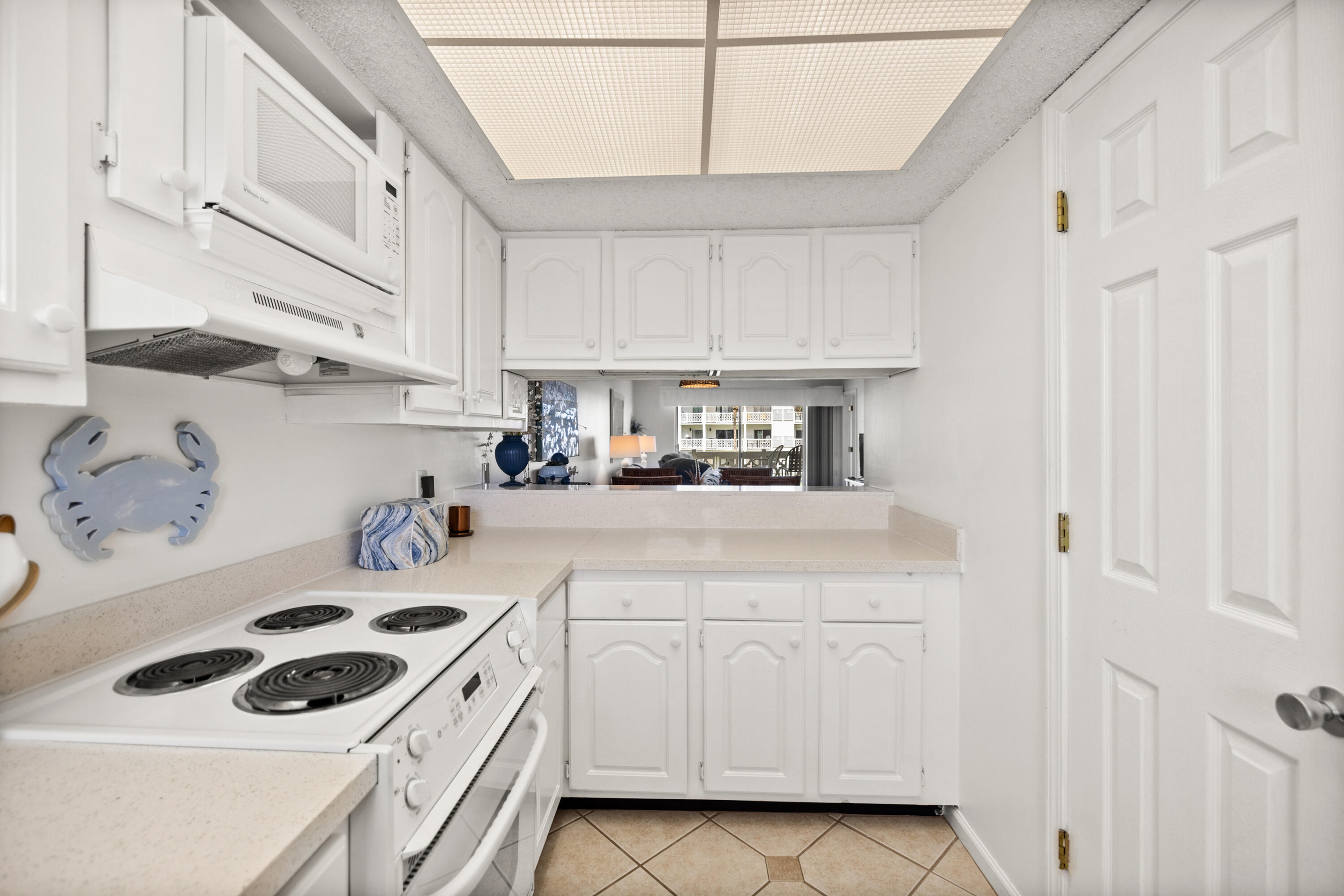 EL MATADOR CONDO - Residential Lease