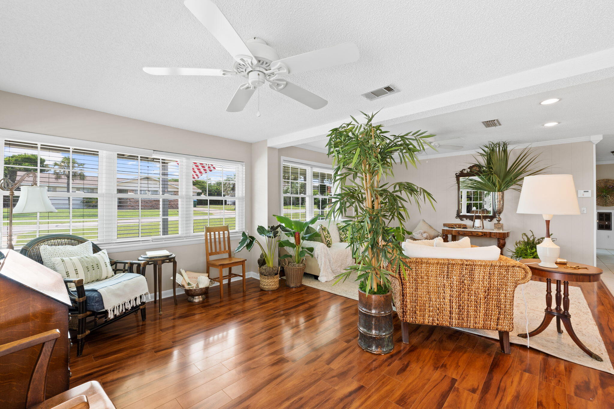 SANTA MONICA BEACH - Residential