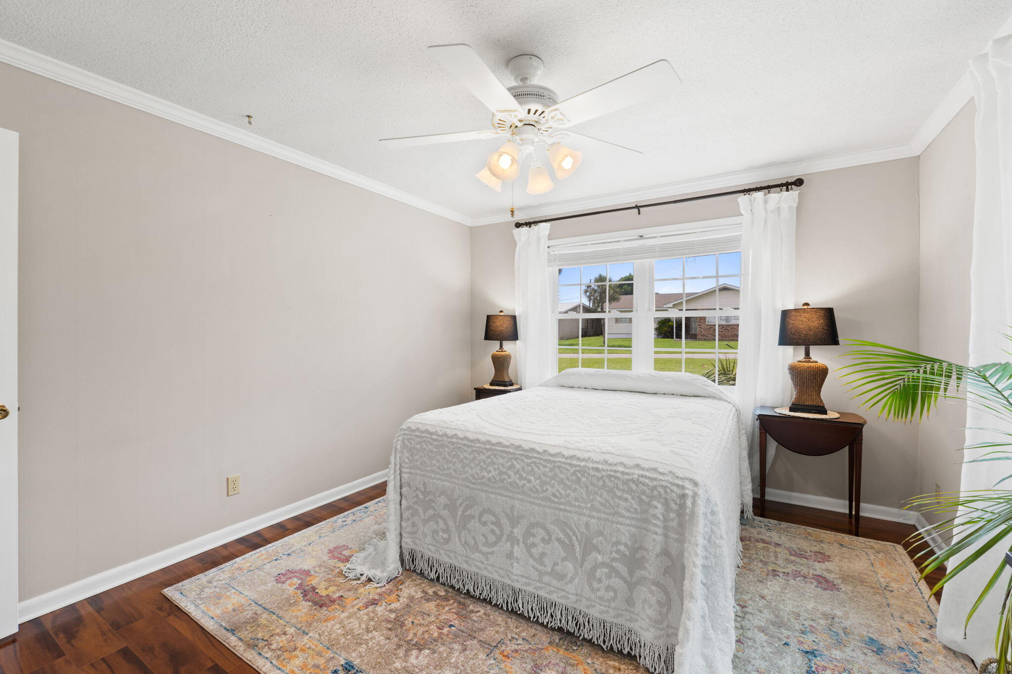 SANTA MONICA BEACH - Residential