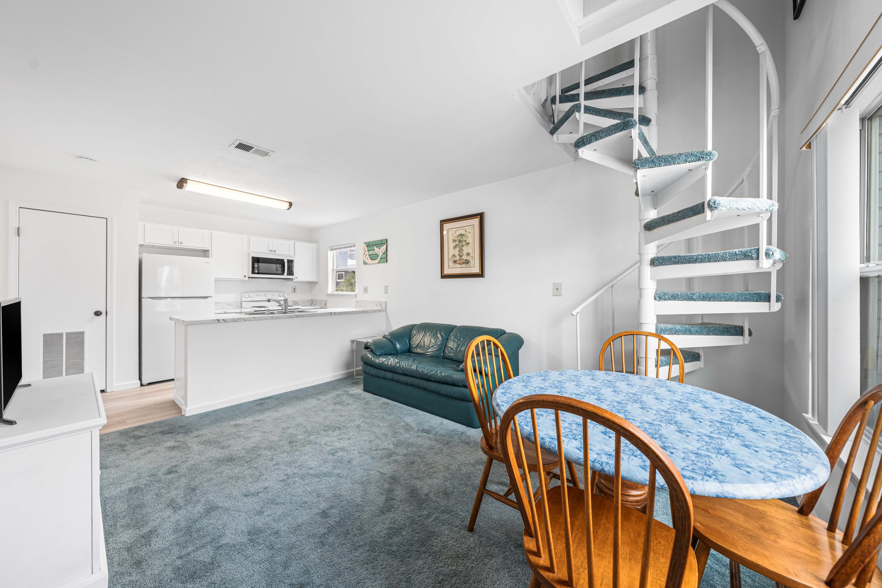 TRADEWINDS T/H - Residential