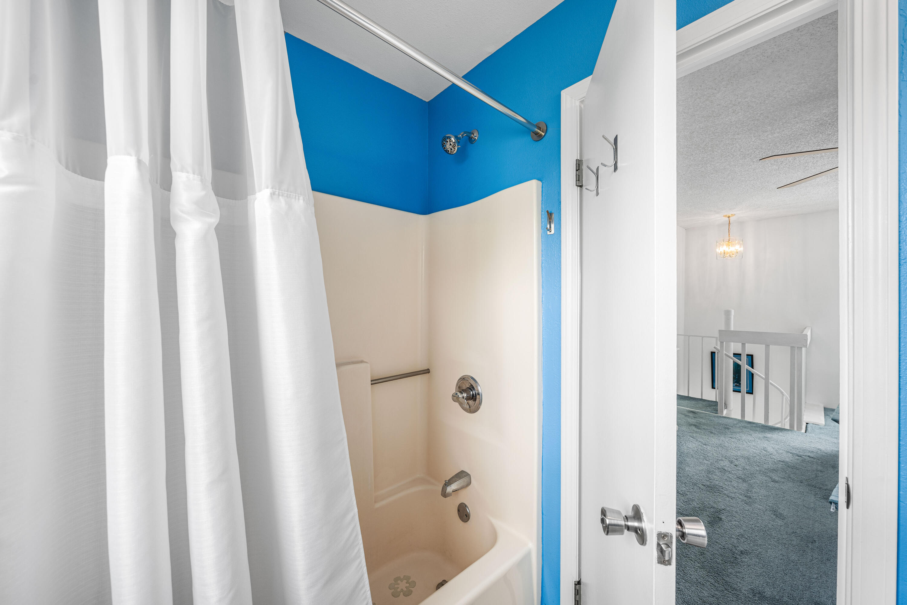 TRADEWINDS T/H - Residential