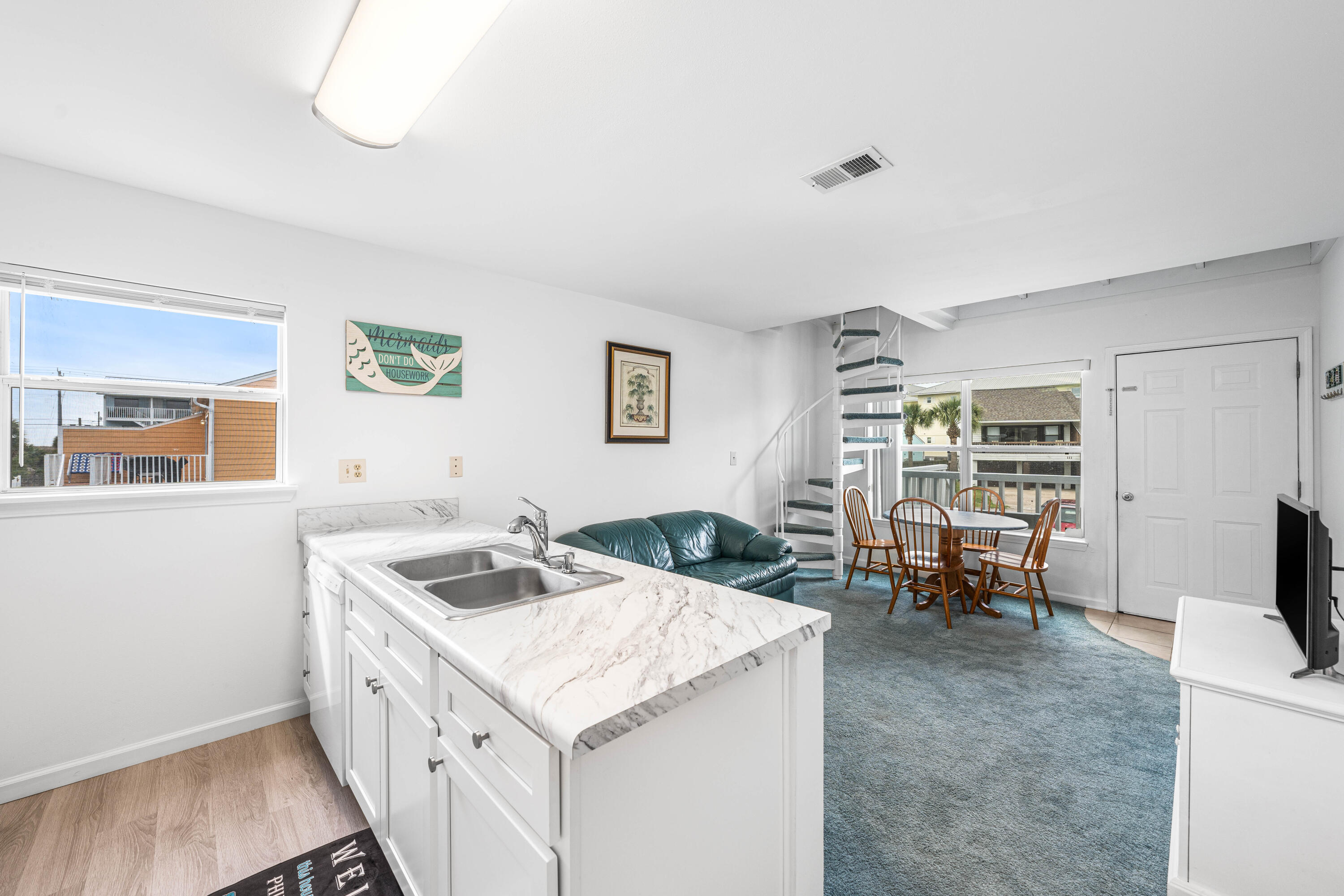 TRADEWINDS T/H - Residential