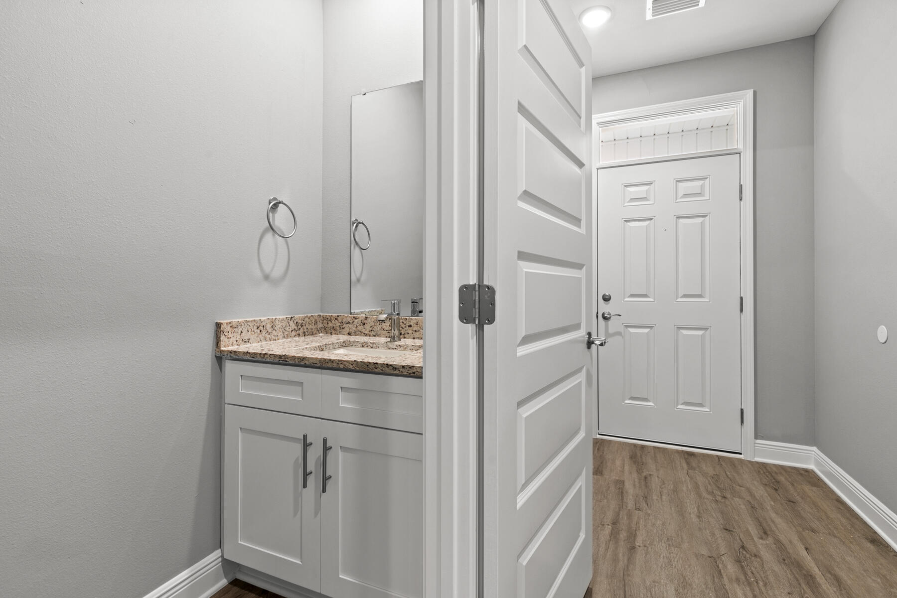 Vicki Leigh T/H - Residential