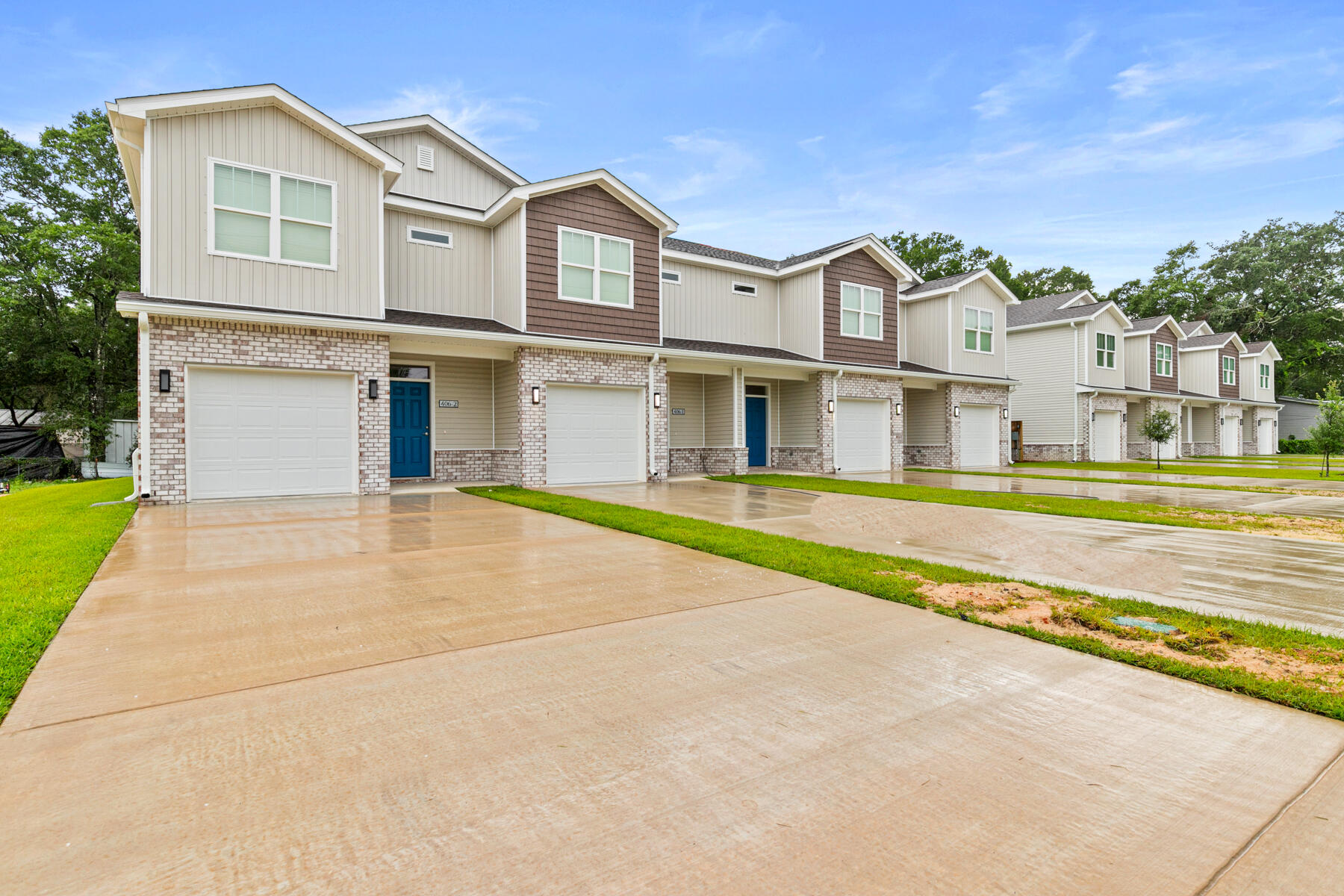 Vicki Leigh T/H - Residential