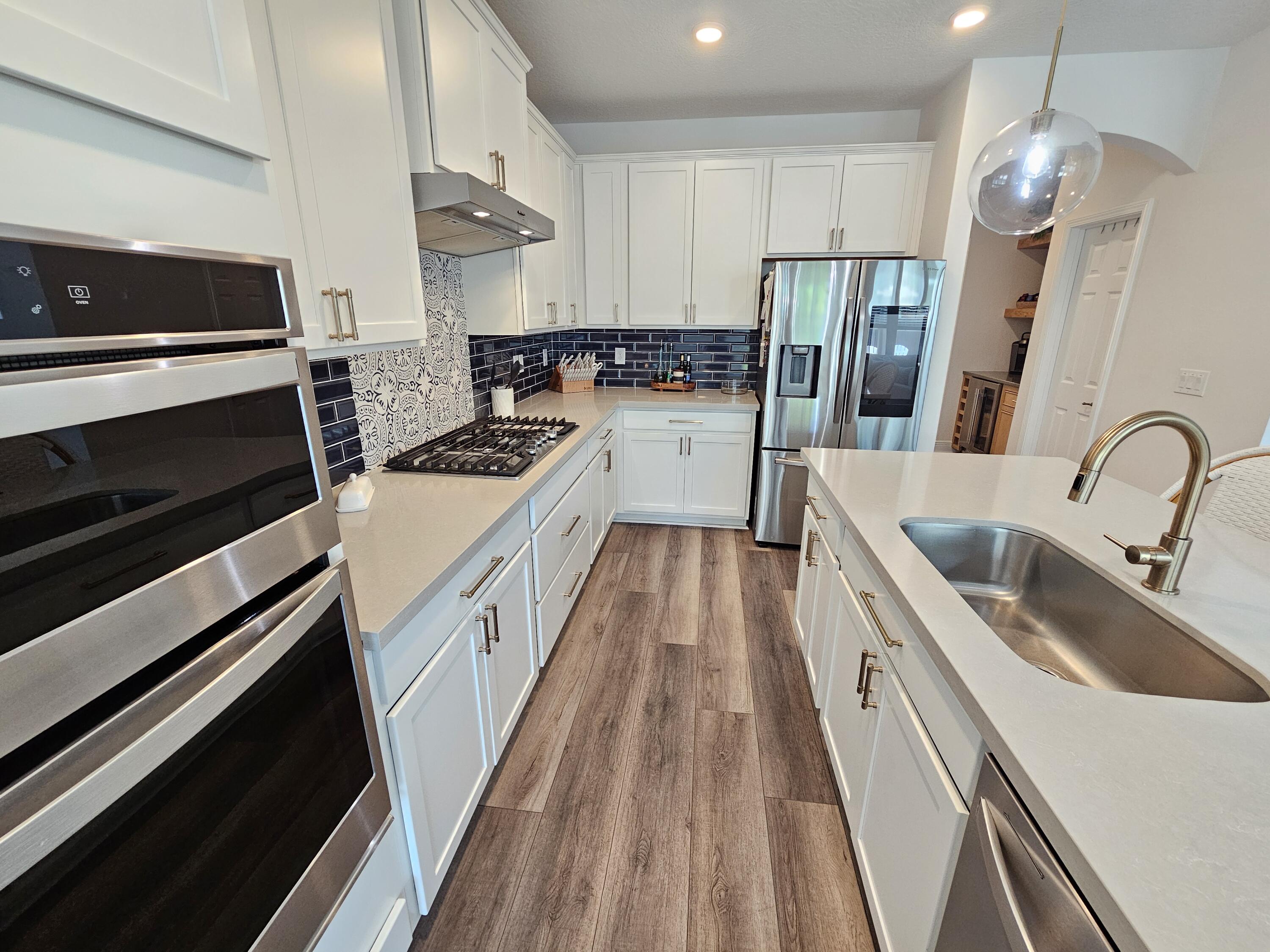 HAMMOCK BAY - Residential