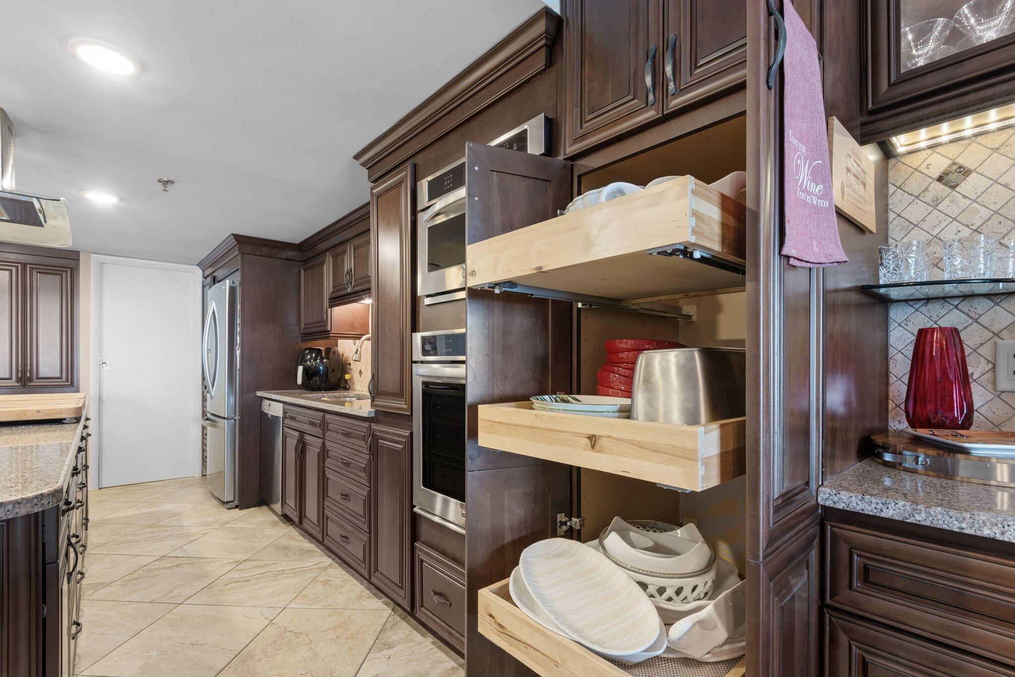 SURF DWELLER CONDO - Residential