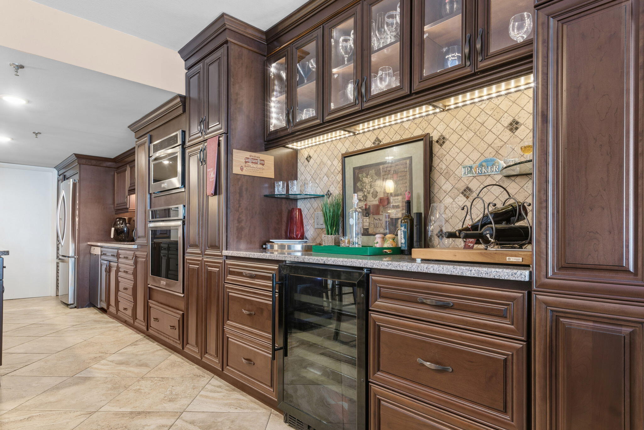 SURF DWELLER CONDO - Residential