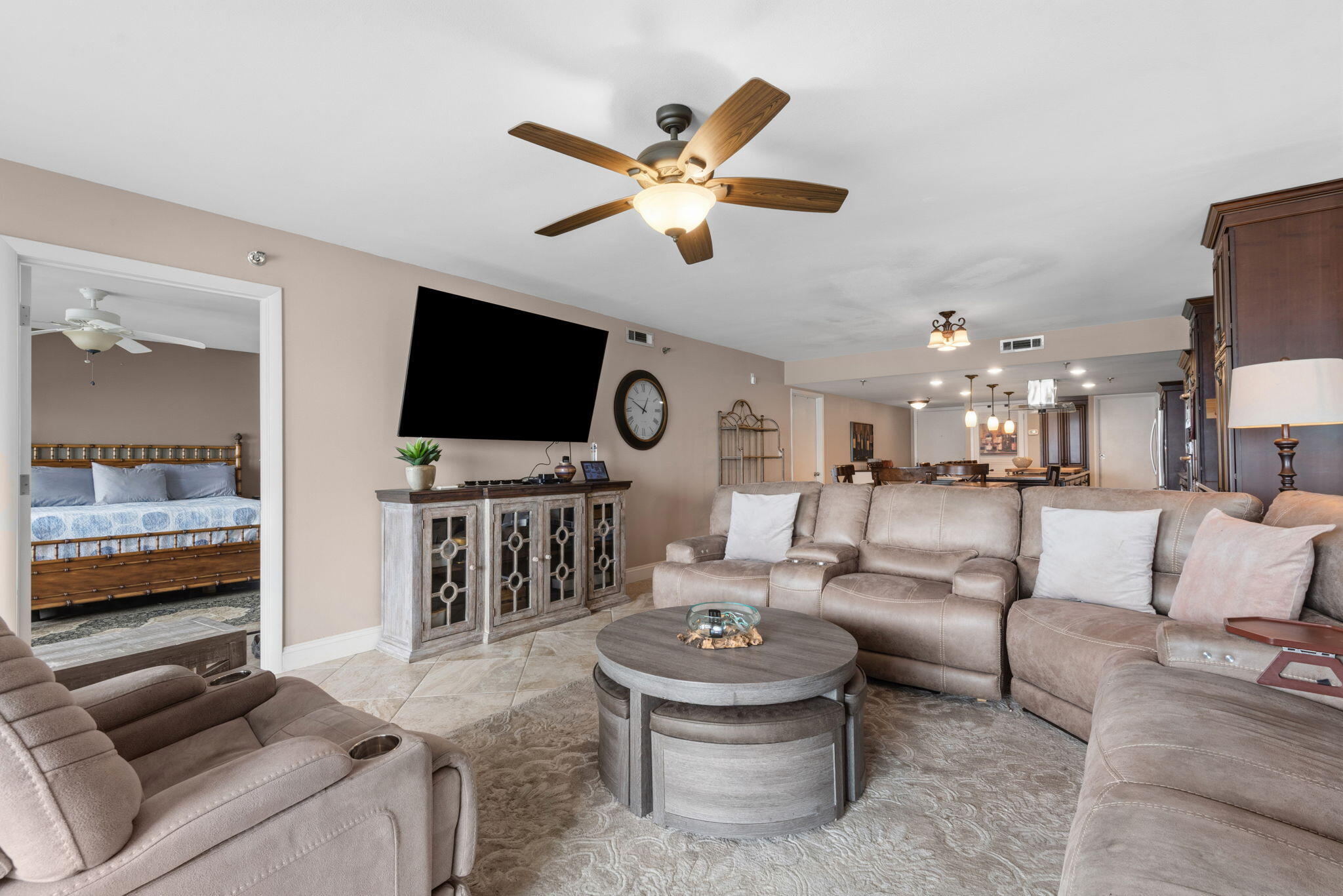 SURF DWELLER CONDO - Residential