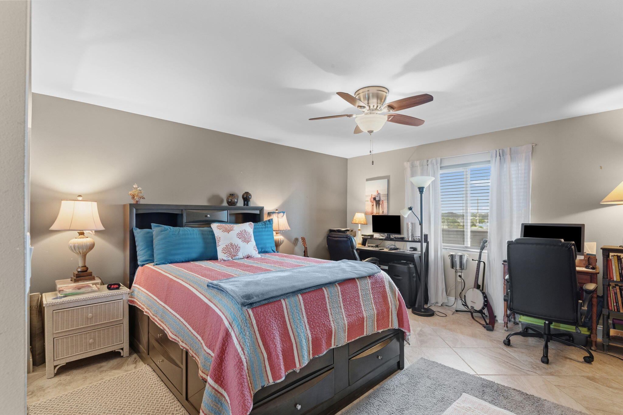 SURF DWELLER CONDO - Residential