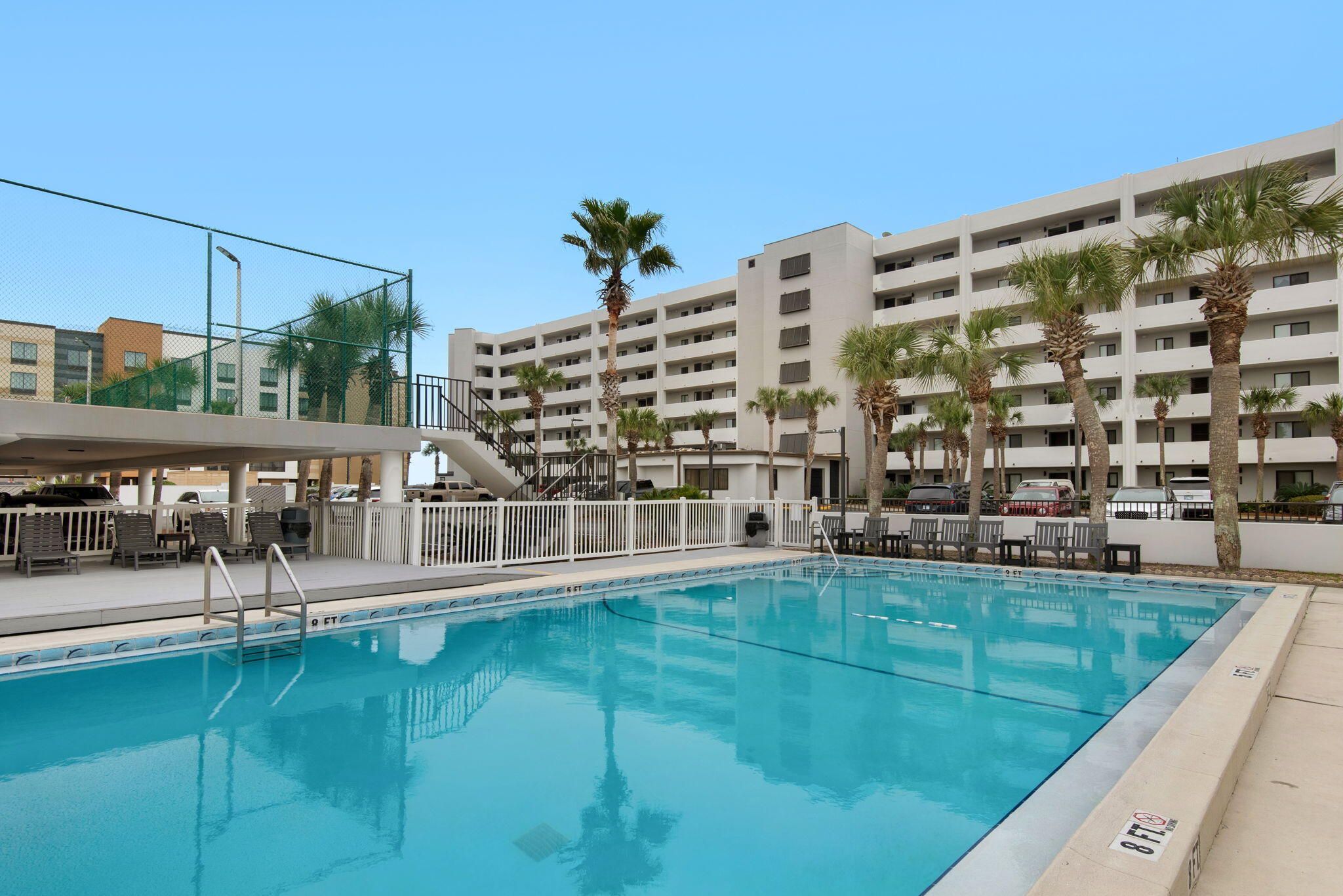 SURF DWELLER CONDO - Residential