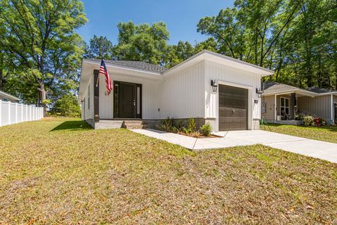 402 N 11th Street DeFuniak Springs FL 32433