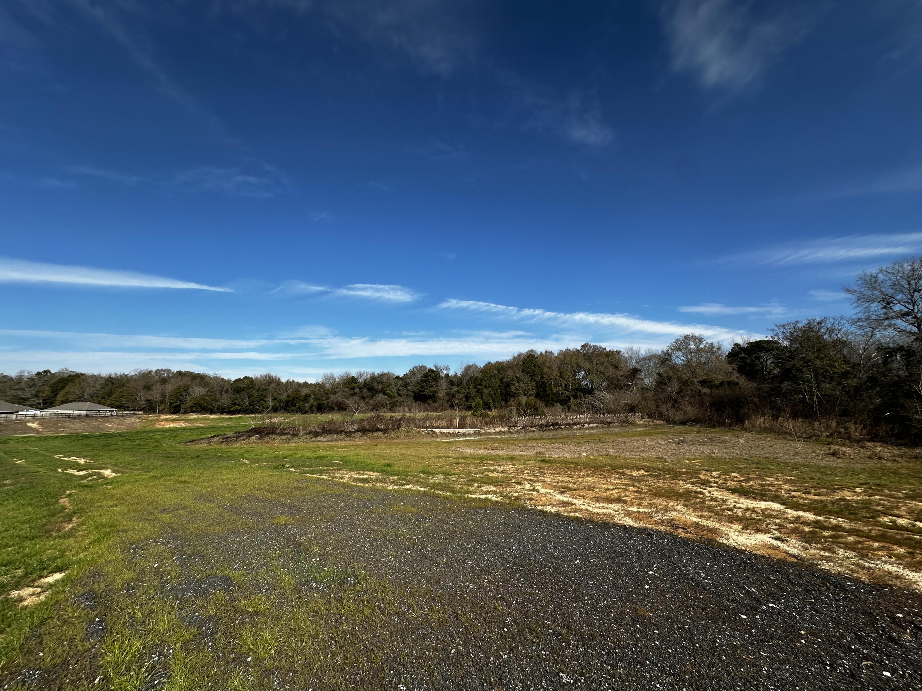 NO RECORDED SUBDIVISION - Land