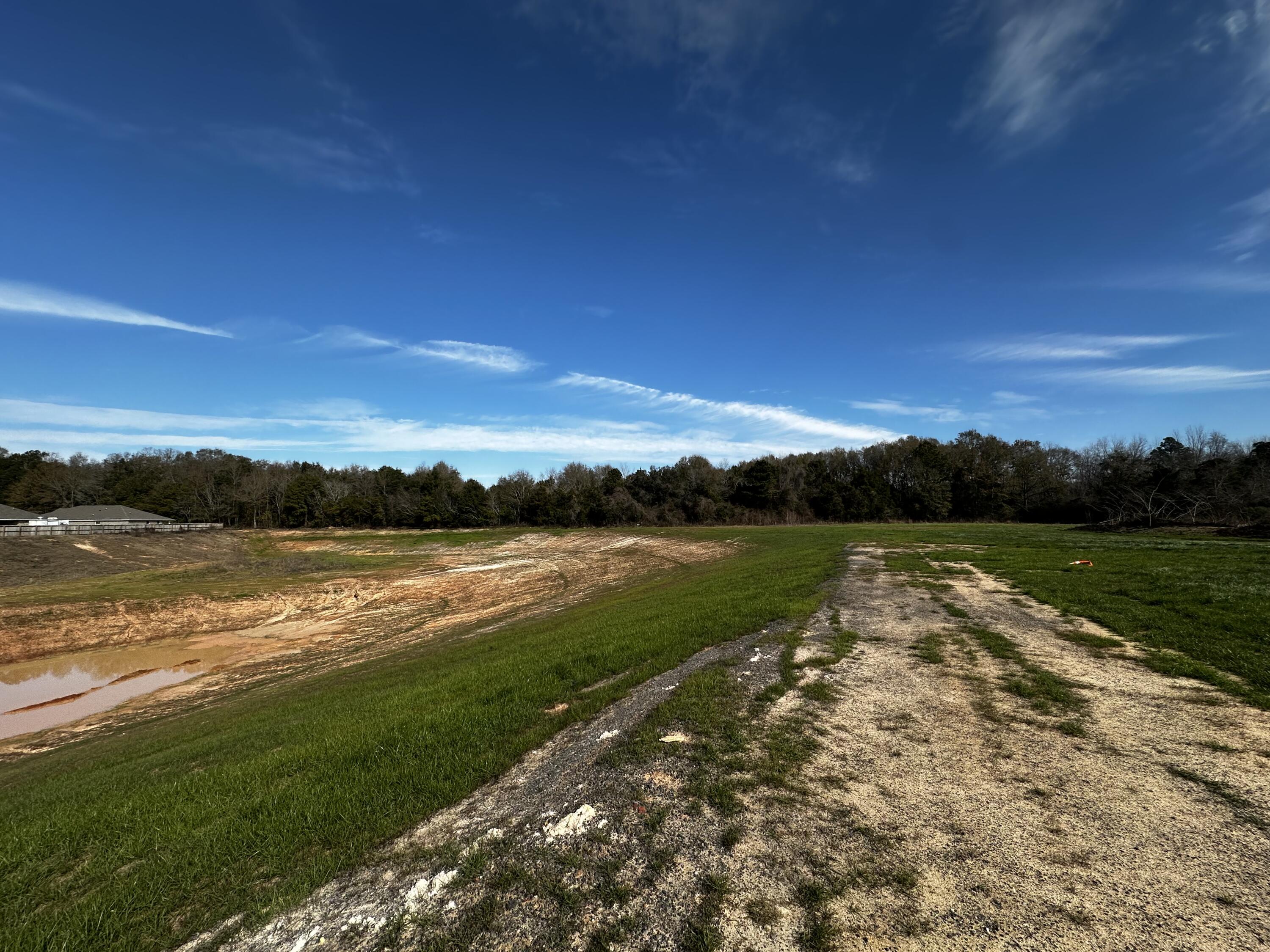 NO RECORDED SUBDIVISION - Land