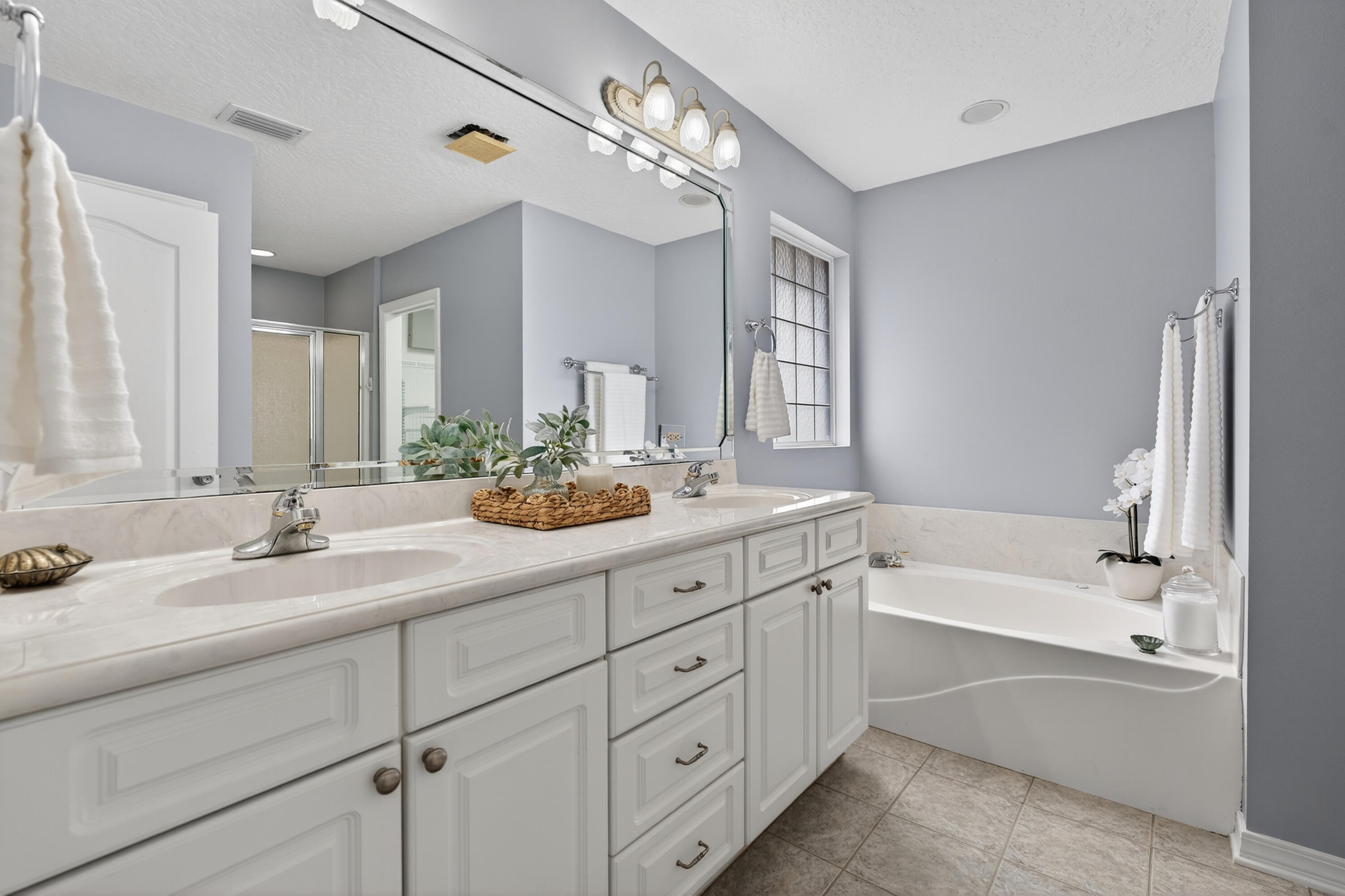 BRIDGEPORT COLONY - Residential