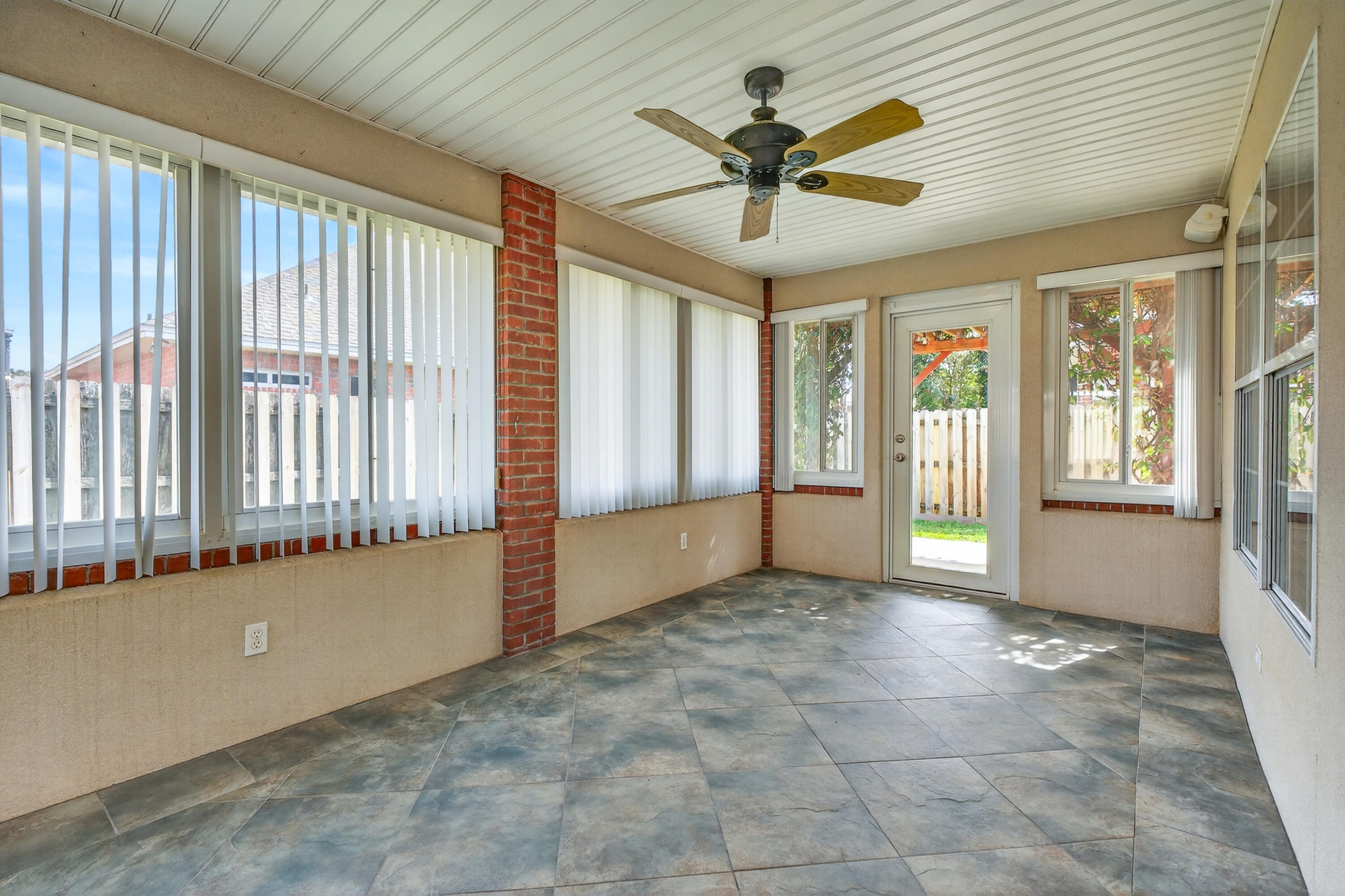 BRIDGEPORT COLONY - Residential