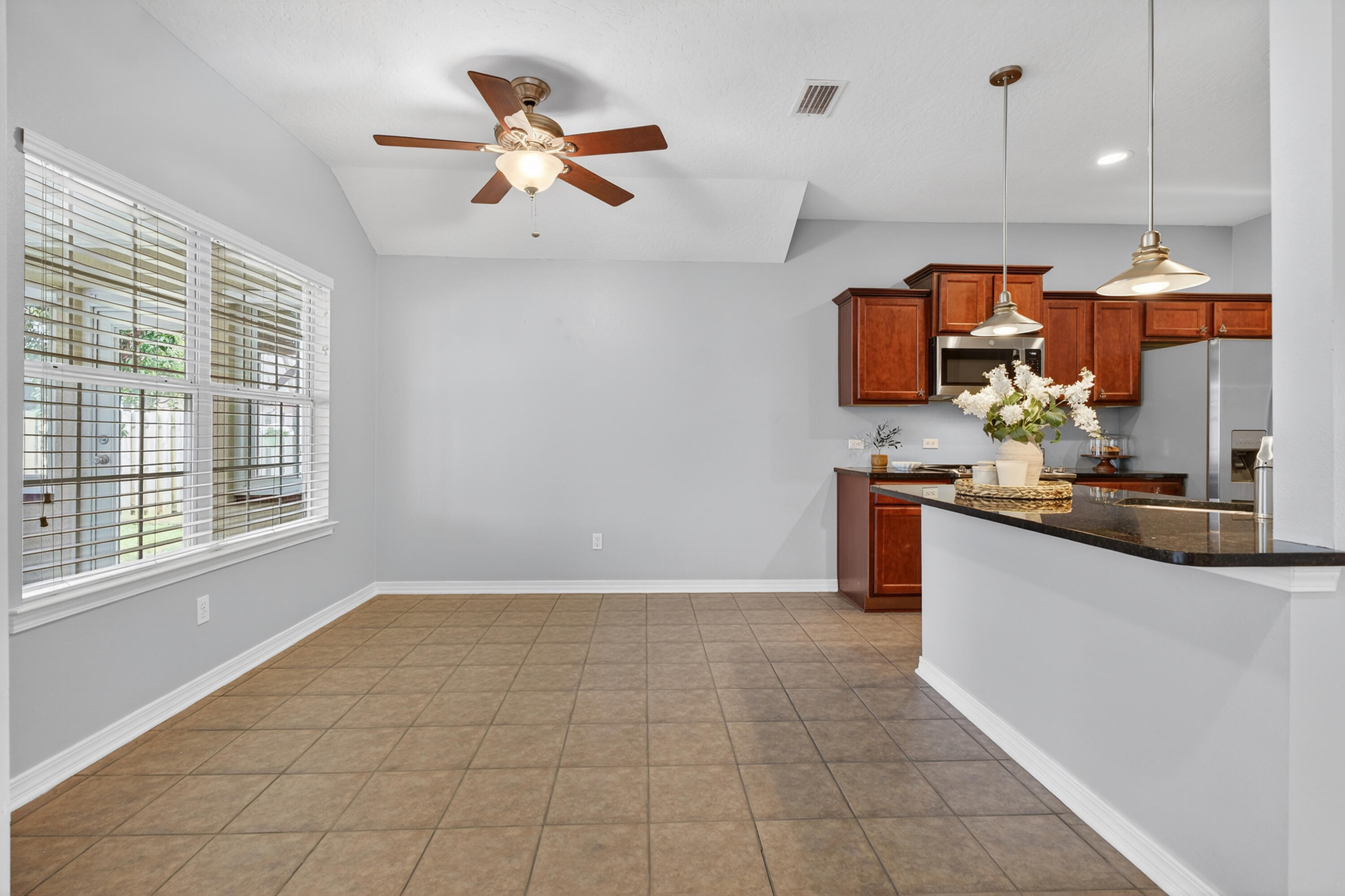 BRIDGEPORT COLONY - Residential