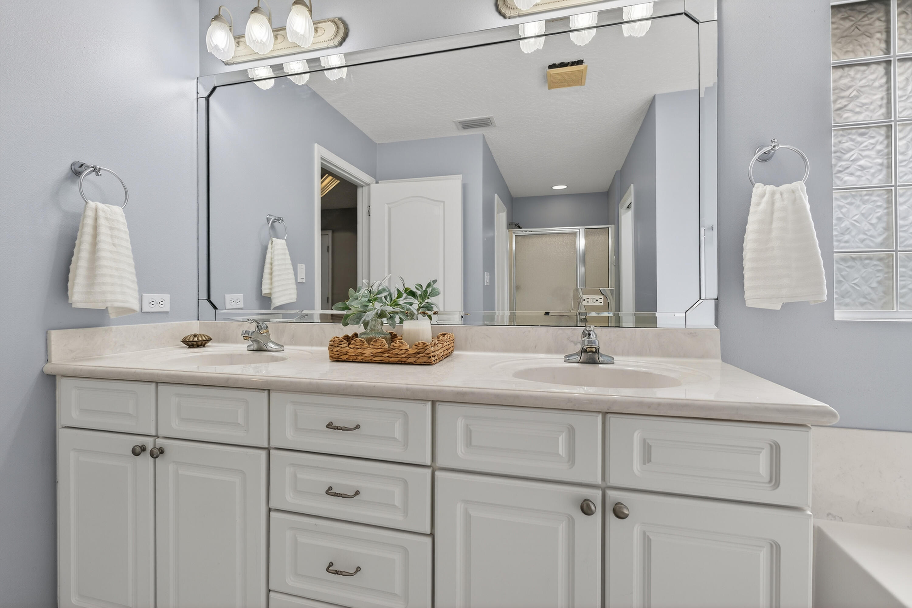 BRIDGEPORT COLONY - Residential