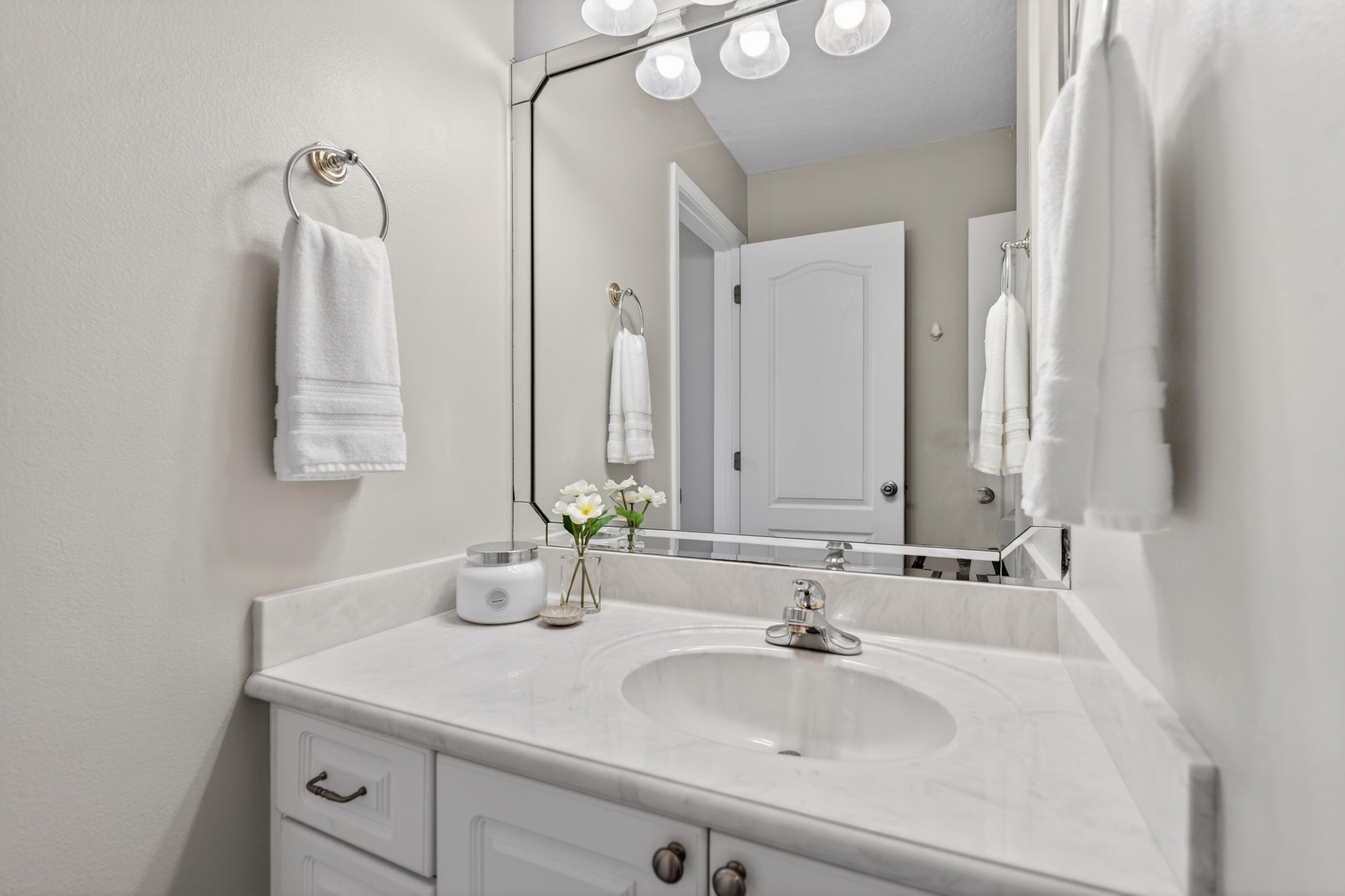 BRIDGEPORT COLONY - Residential