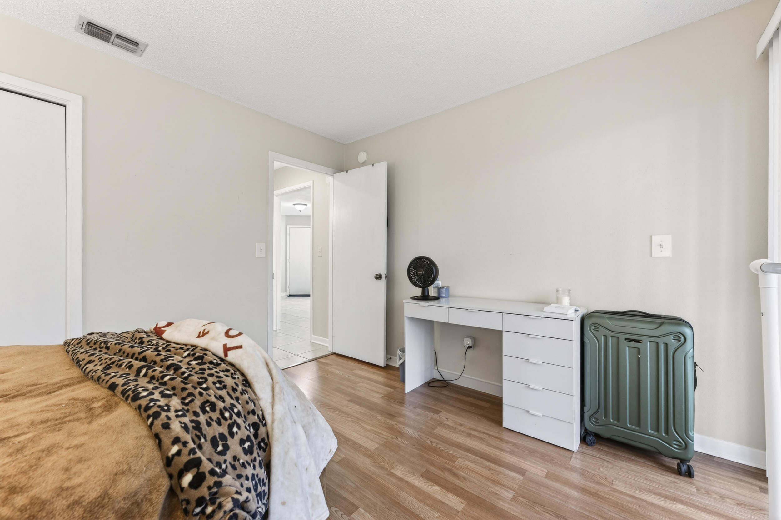GARDEN OAKS CONDO - Residential