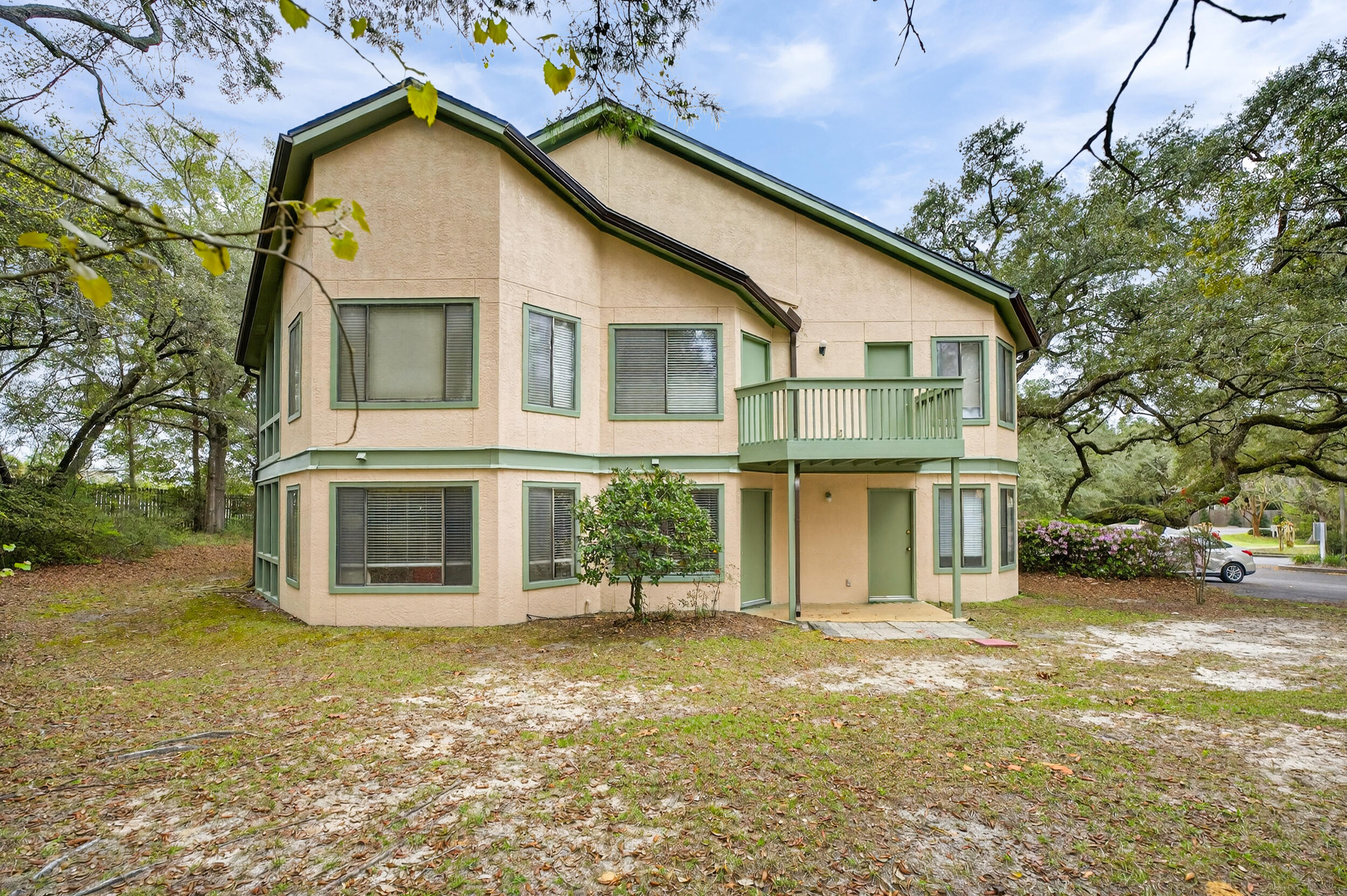 GARDEN OAKS CONDO - Residential