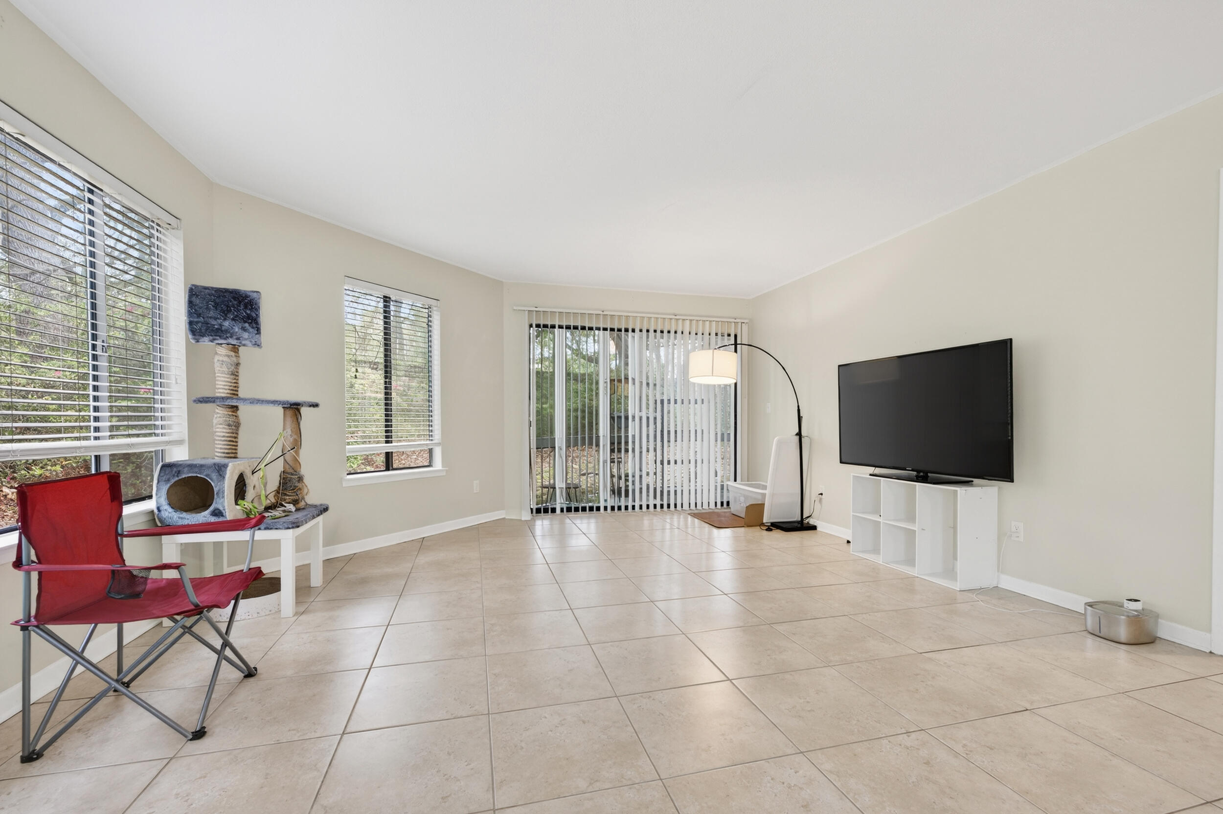 GARDEN OAKS CONDO - Residential