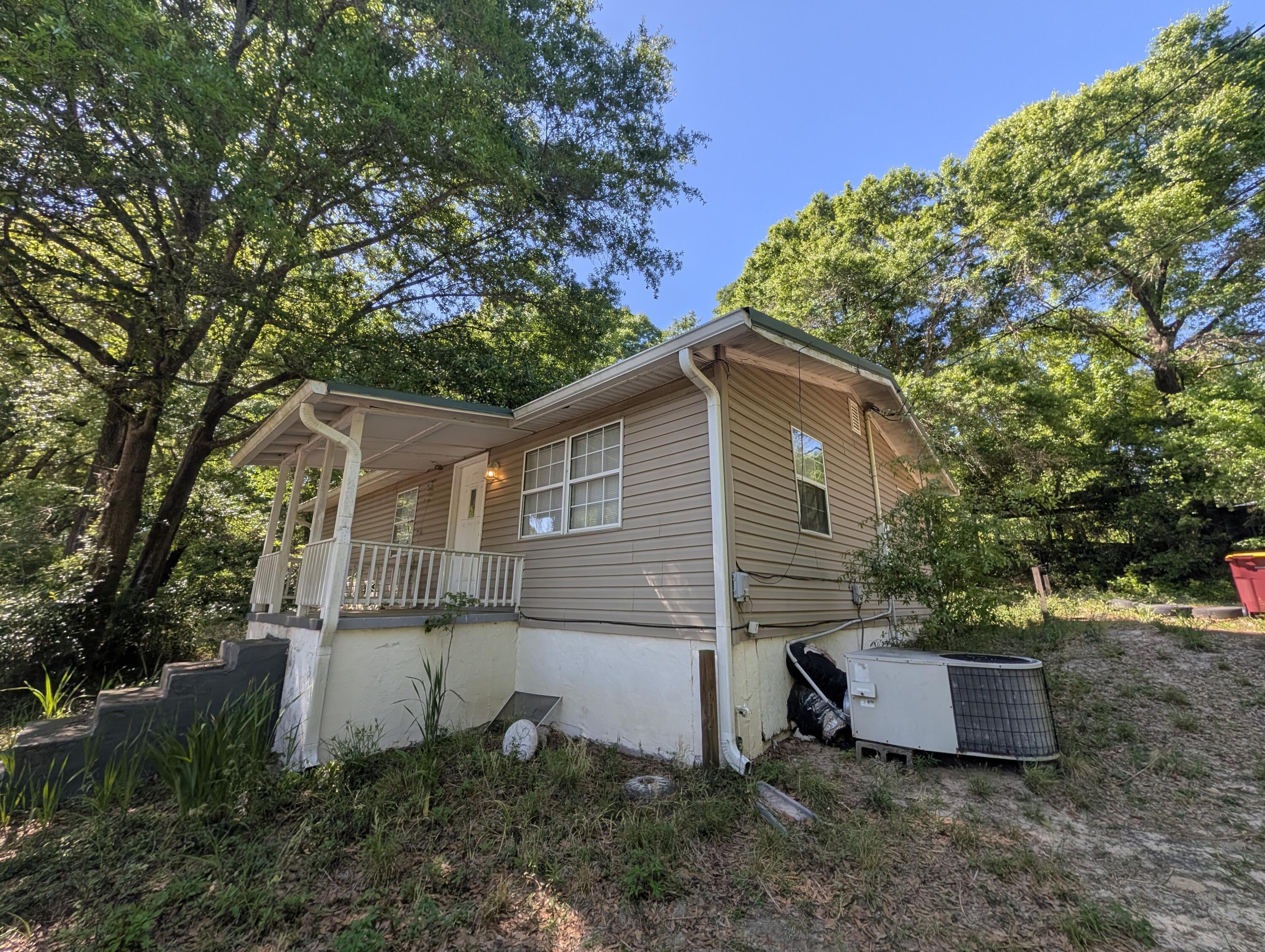 CRESTVIEW - Residential