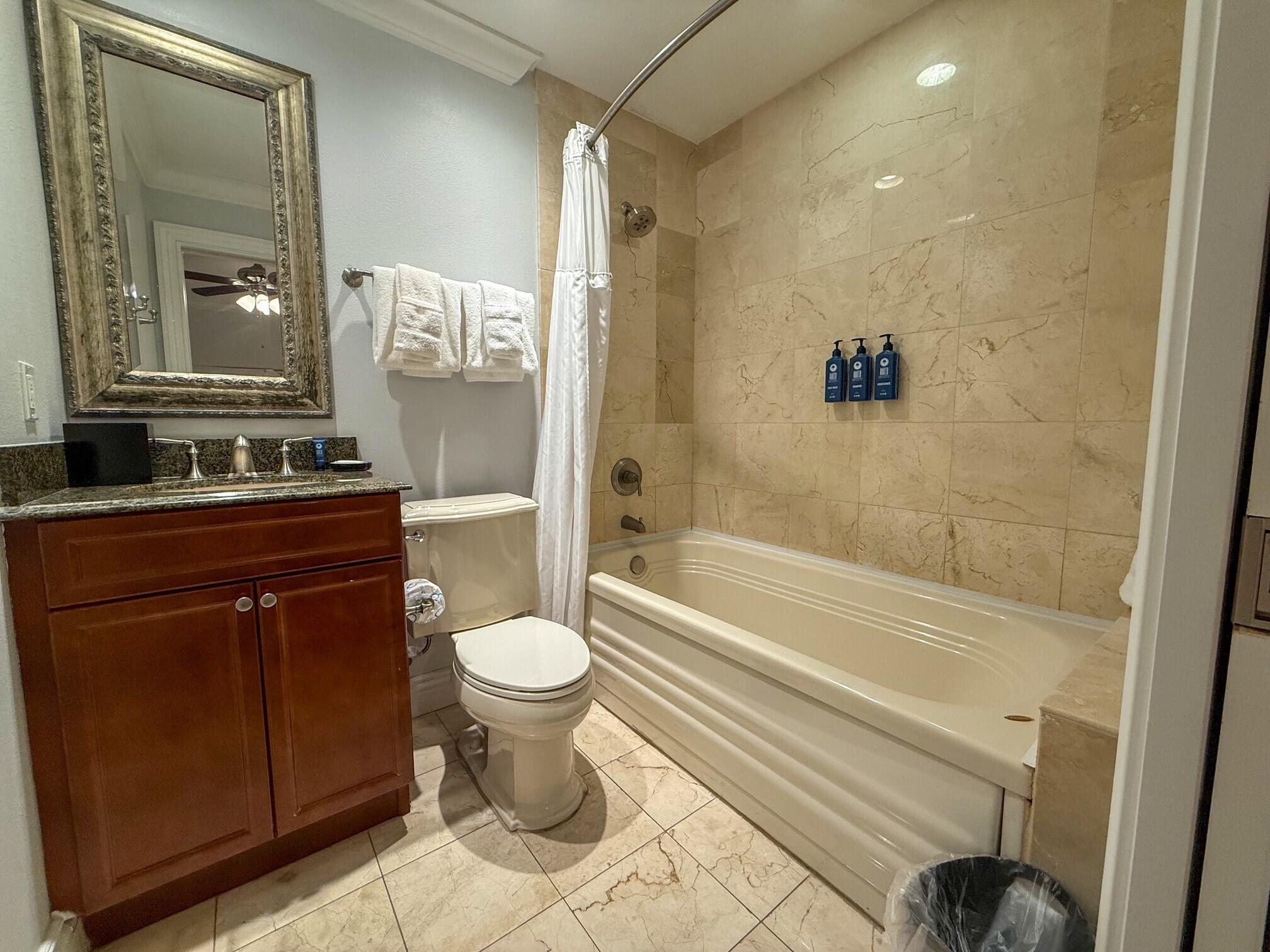 EMERALD GRANDE - Residential