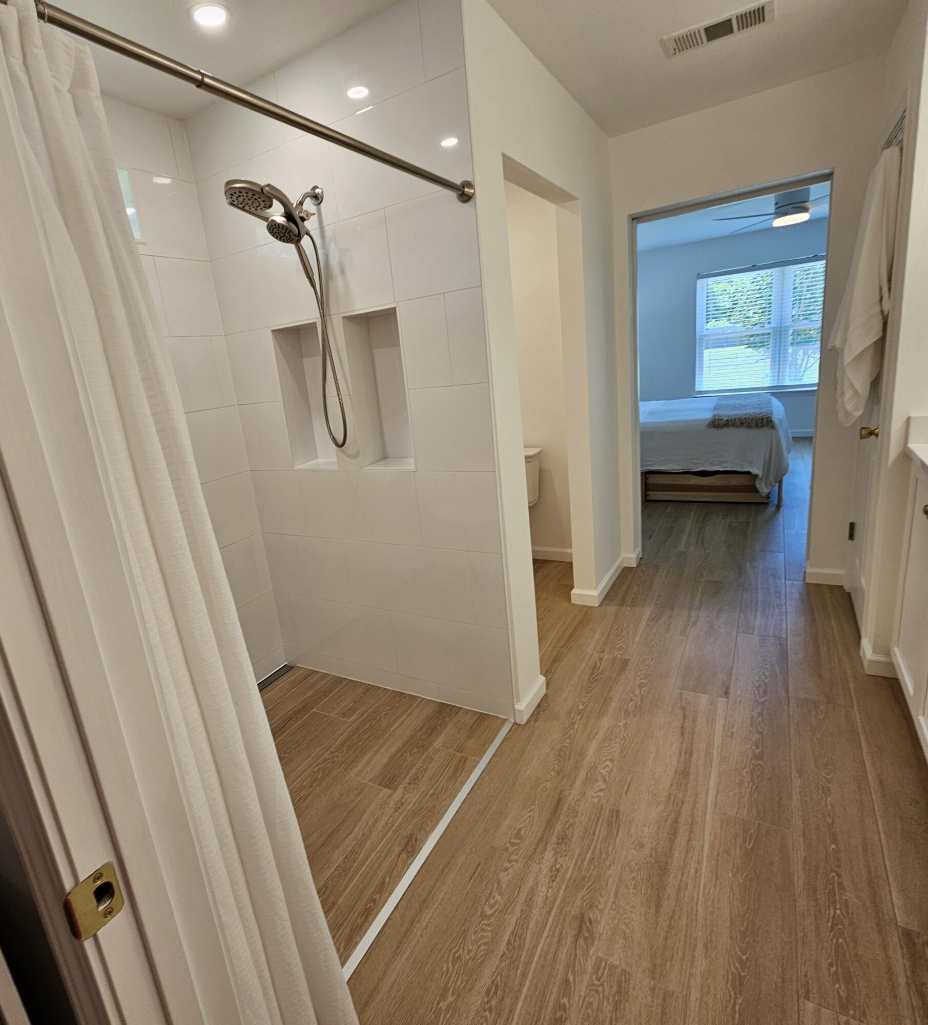 HOLLEY BY THE SEA - Residential