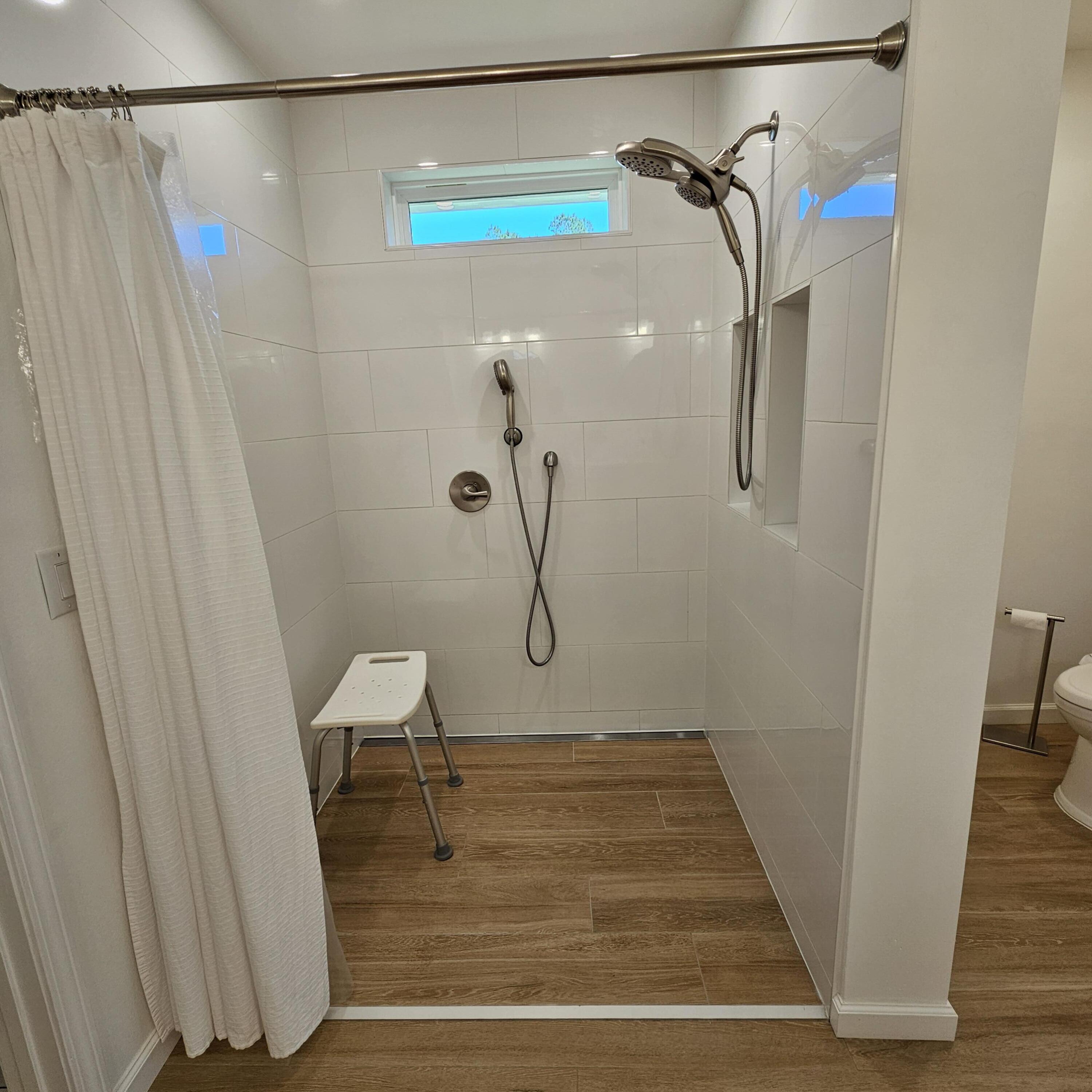 HOLLEY BY THE SEA - Residential